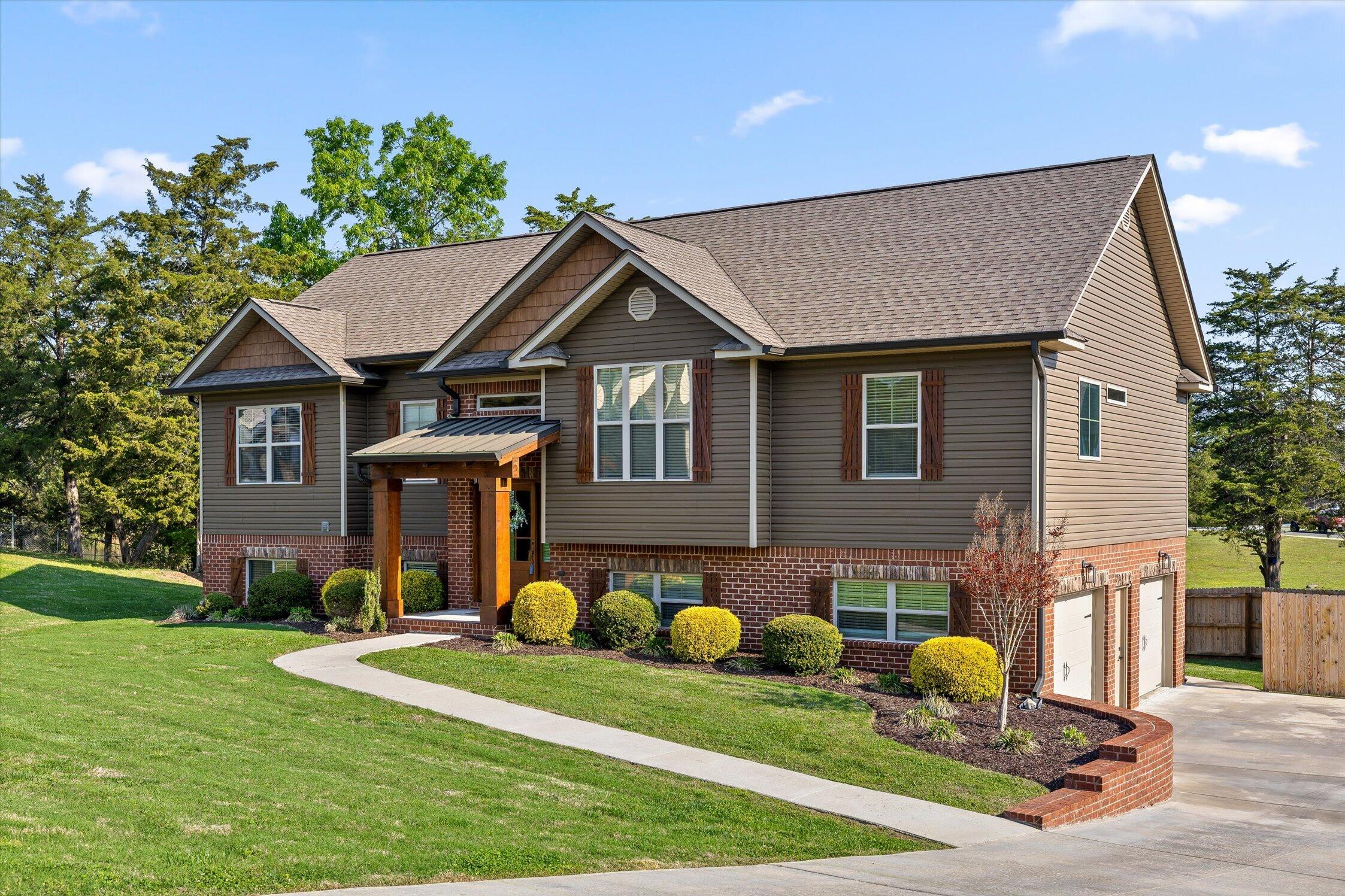 136 Ginger Lake Drive