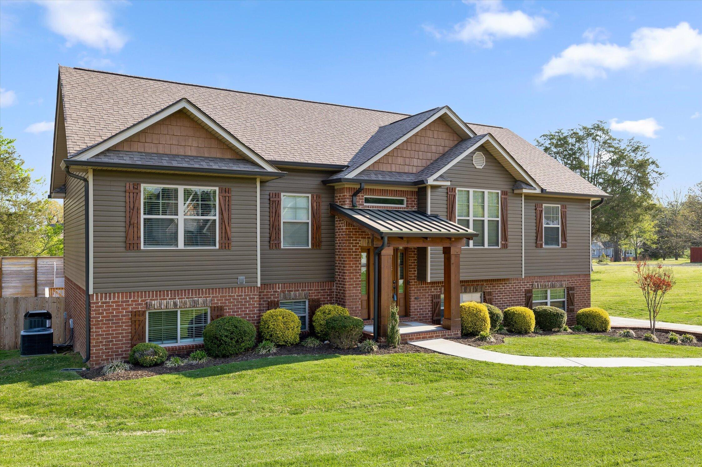 136 Ginger Lake Drive