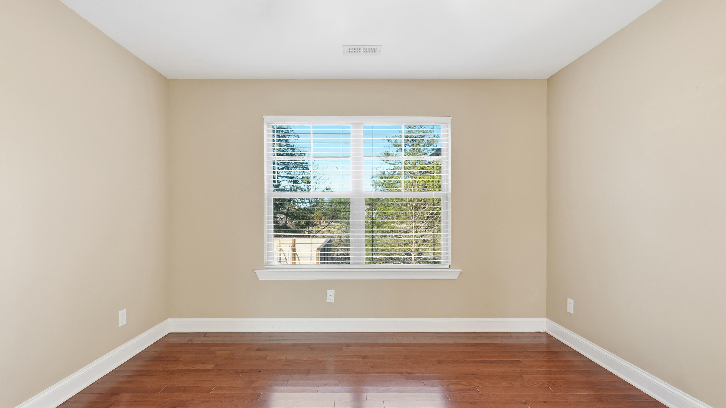 136 Ginger Lake Drive