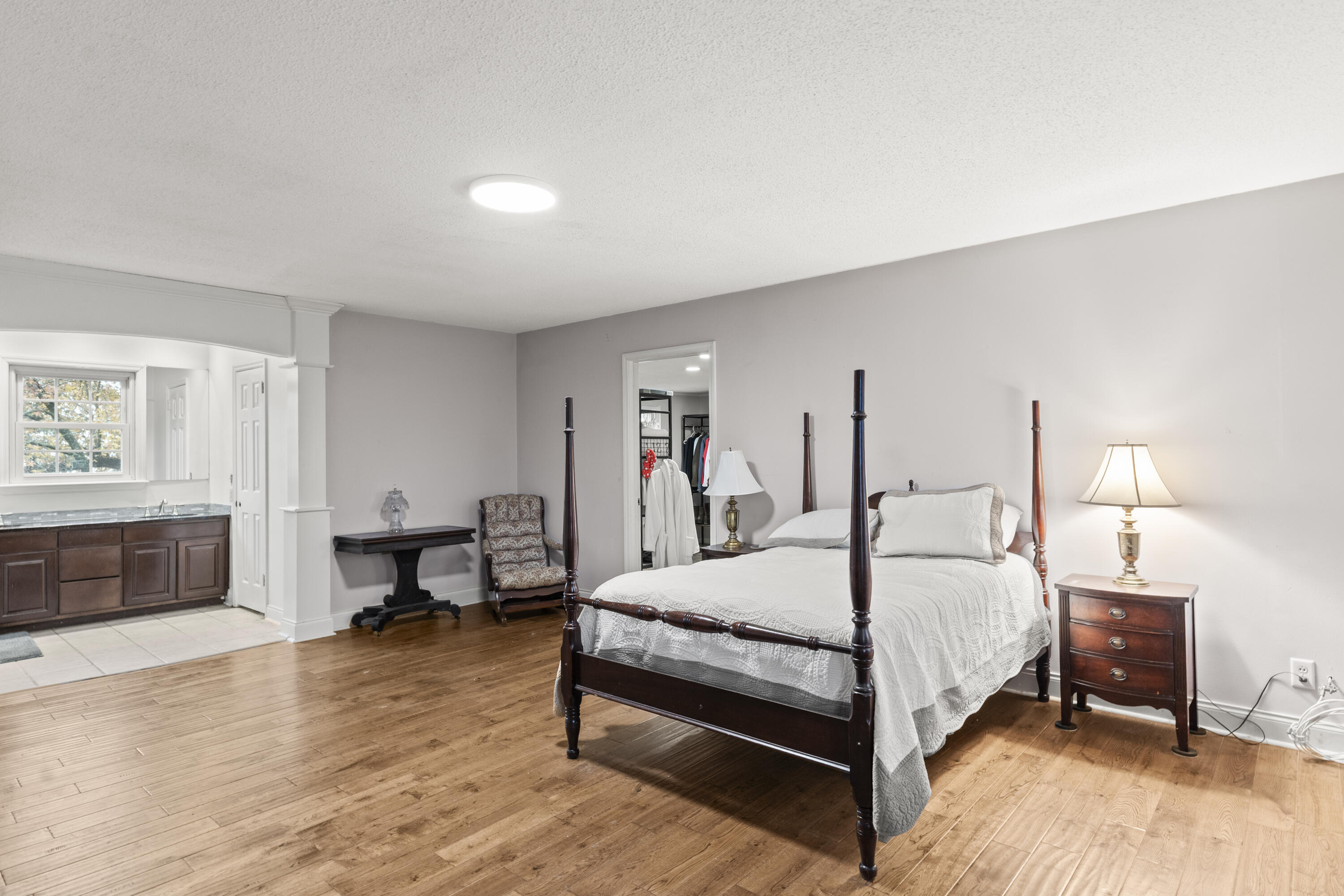 1634 Colonial Shores Drive