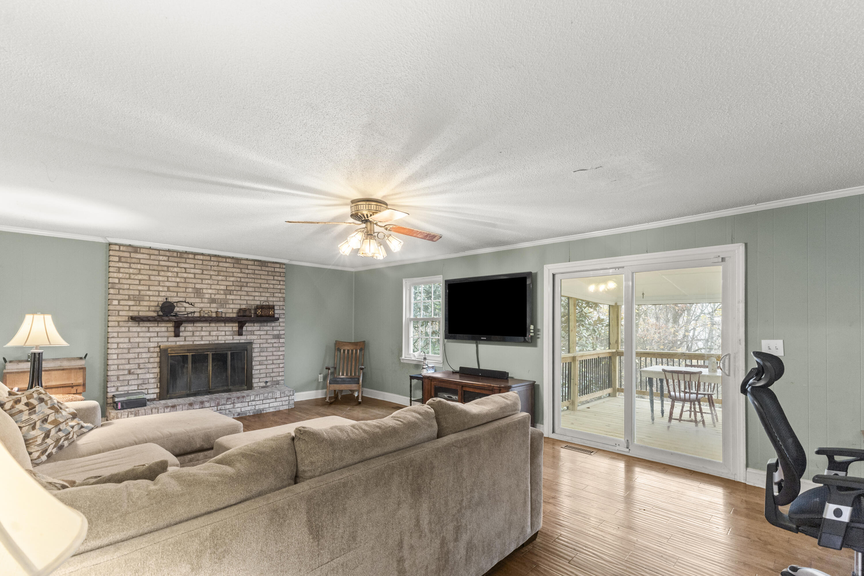 1634 Colonial Shores Drive