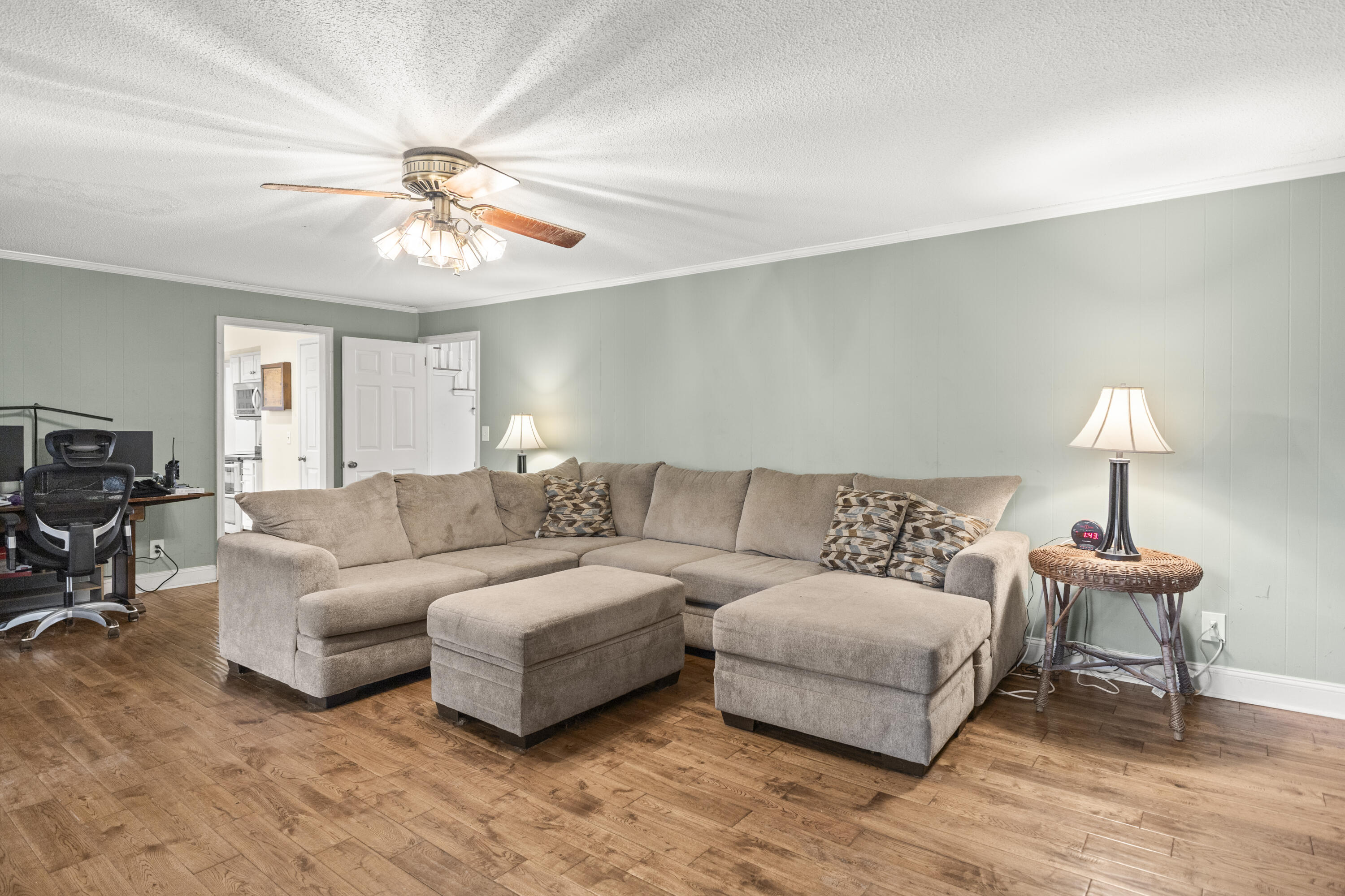 1634 Colonial Shores Drive