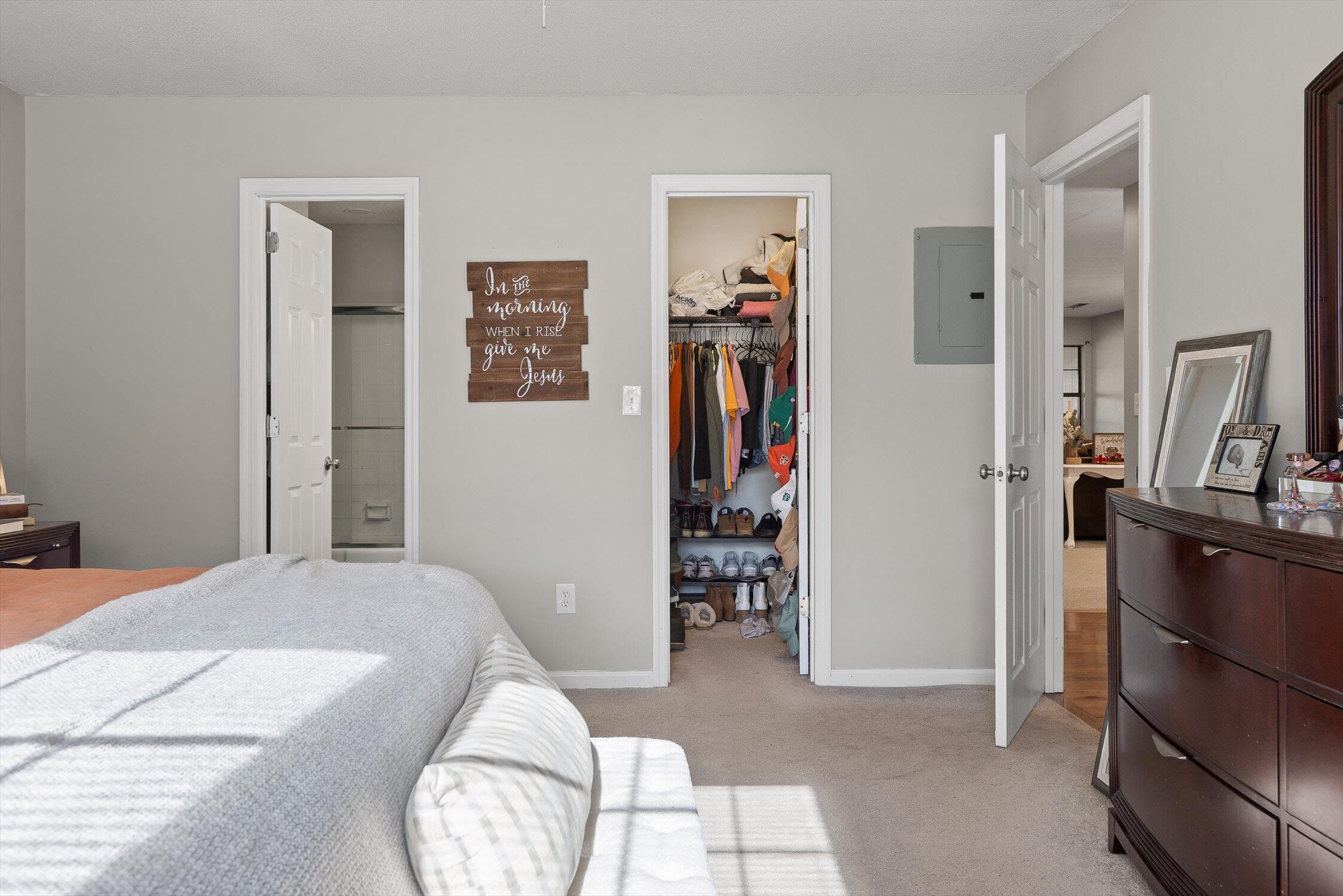 6480 Brookmead Circle