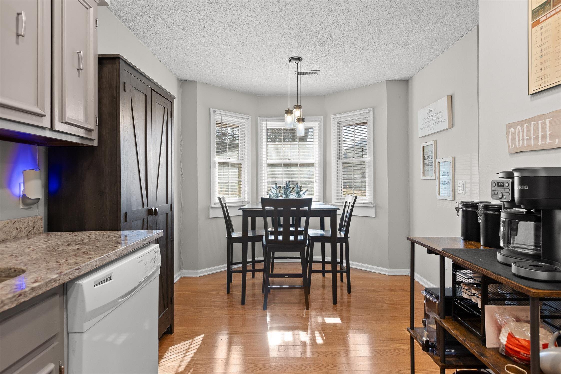 6480 Brookmead Circle