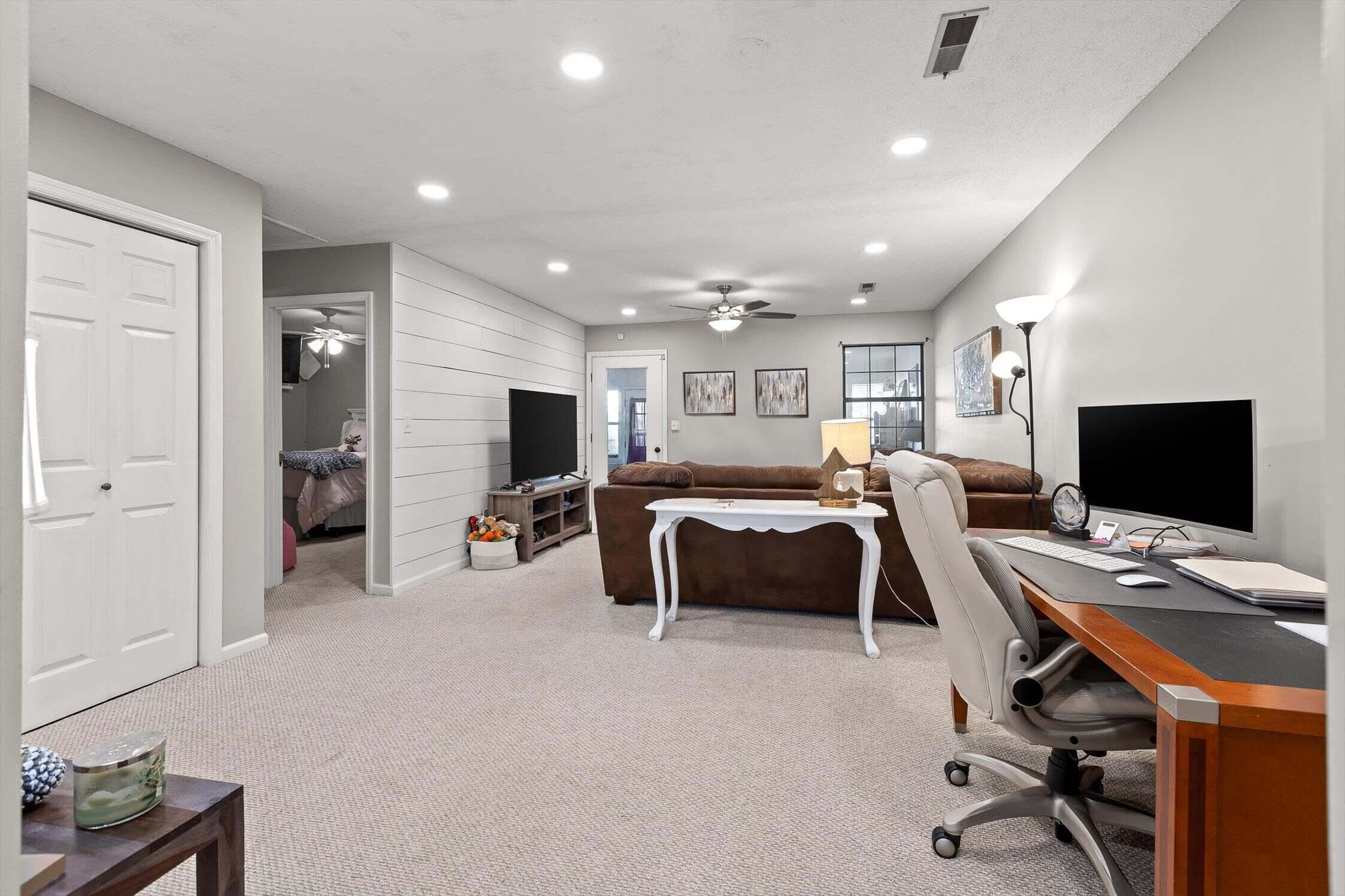 6480 Brookmead Circle