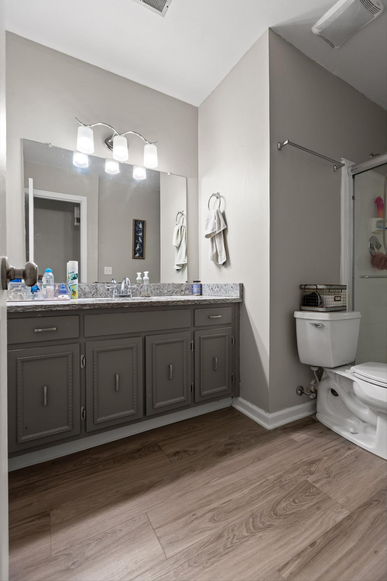 6480 Brookmead Circle