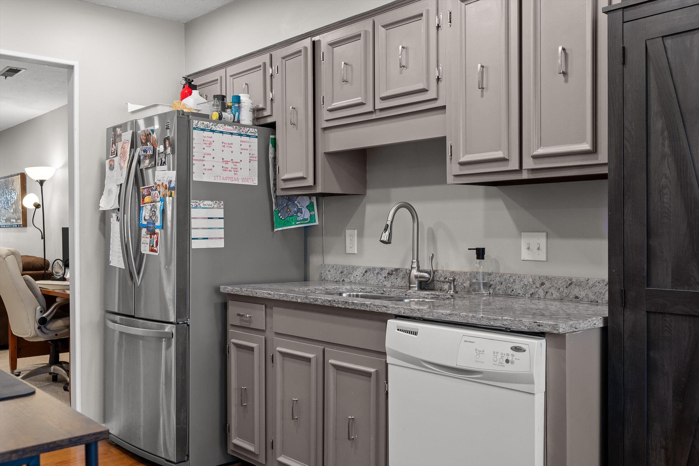 6480 Brookmead Circle