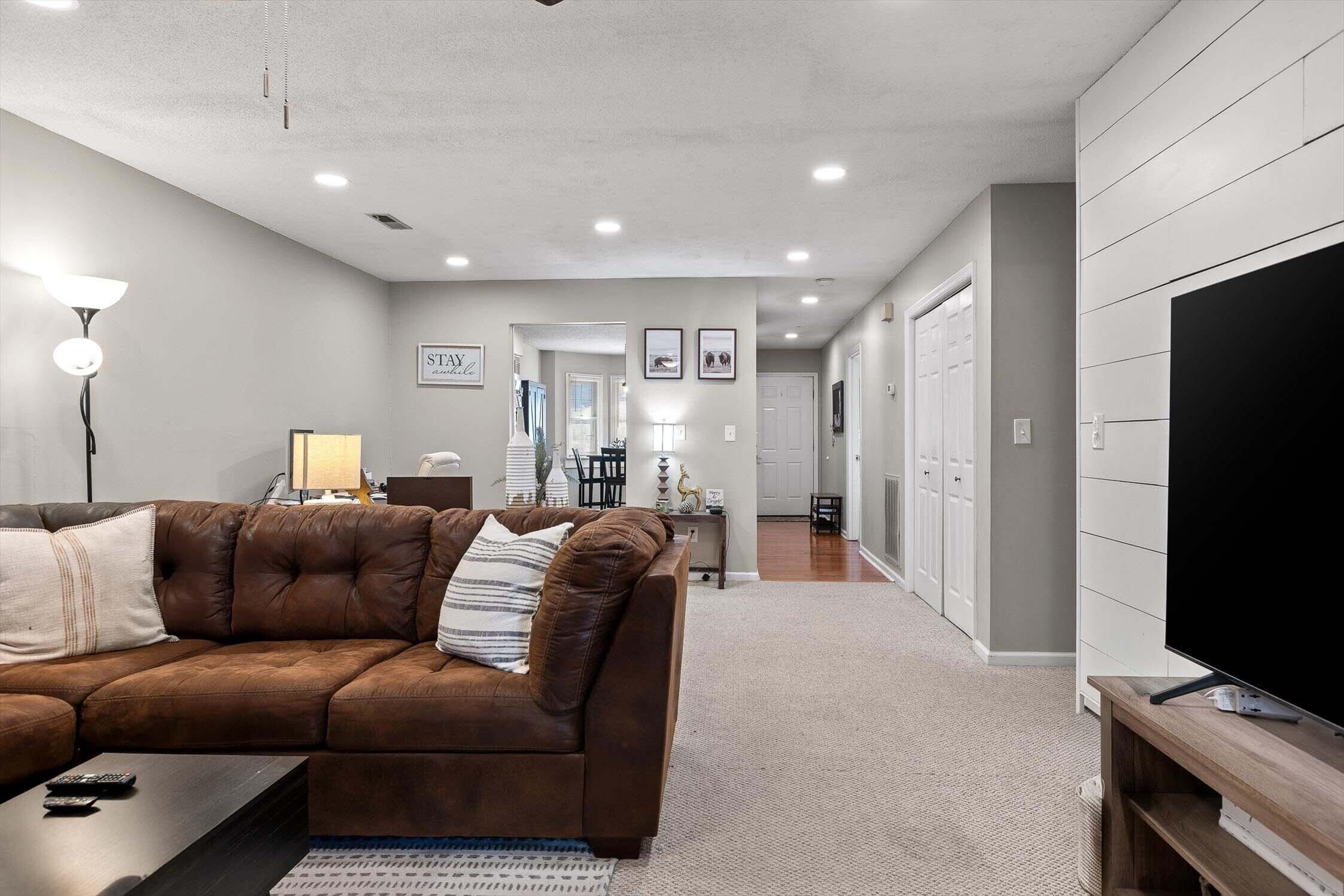 6480 Brookmead Circle