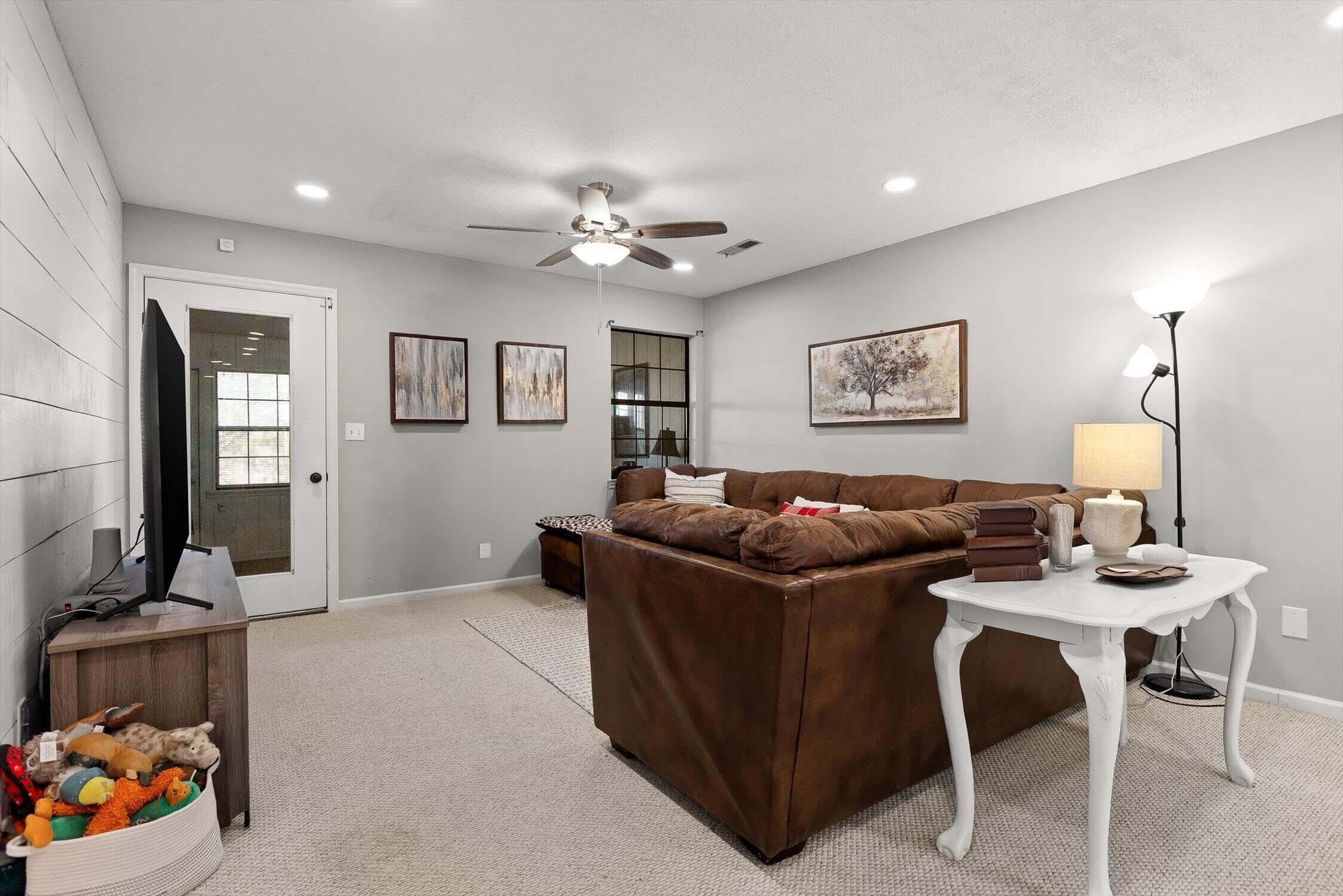 6480 Brookmead Circle