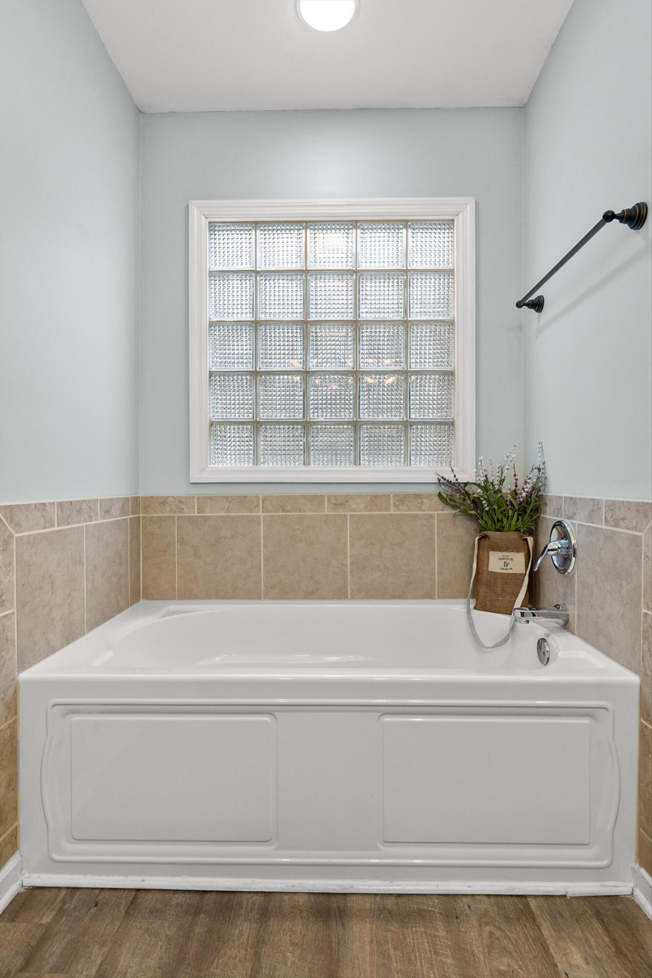 6815 Huntcliff Drive