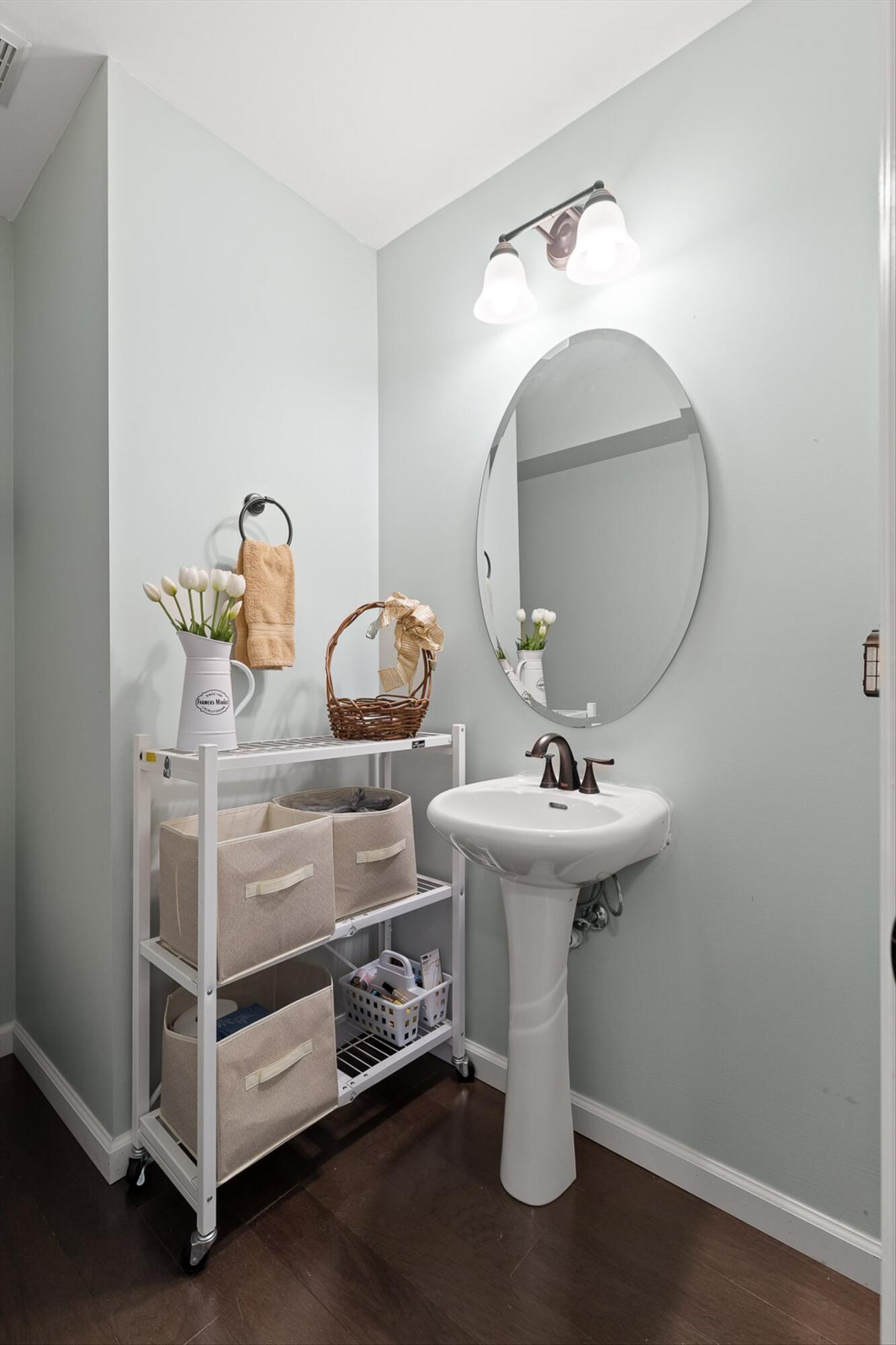 6815 Huntcliff Drive