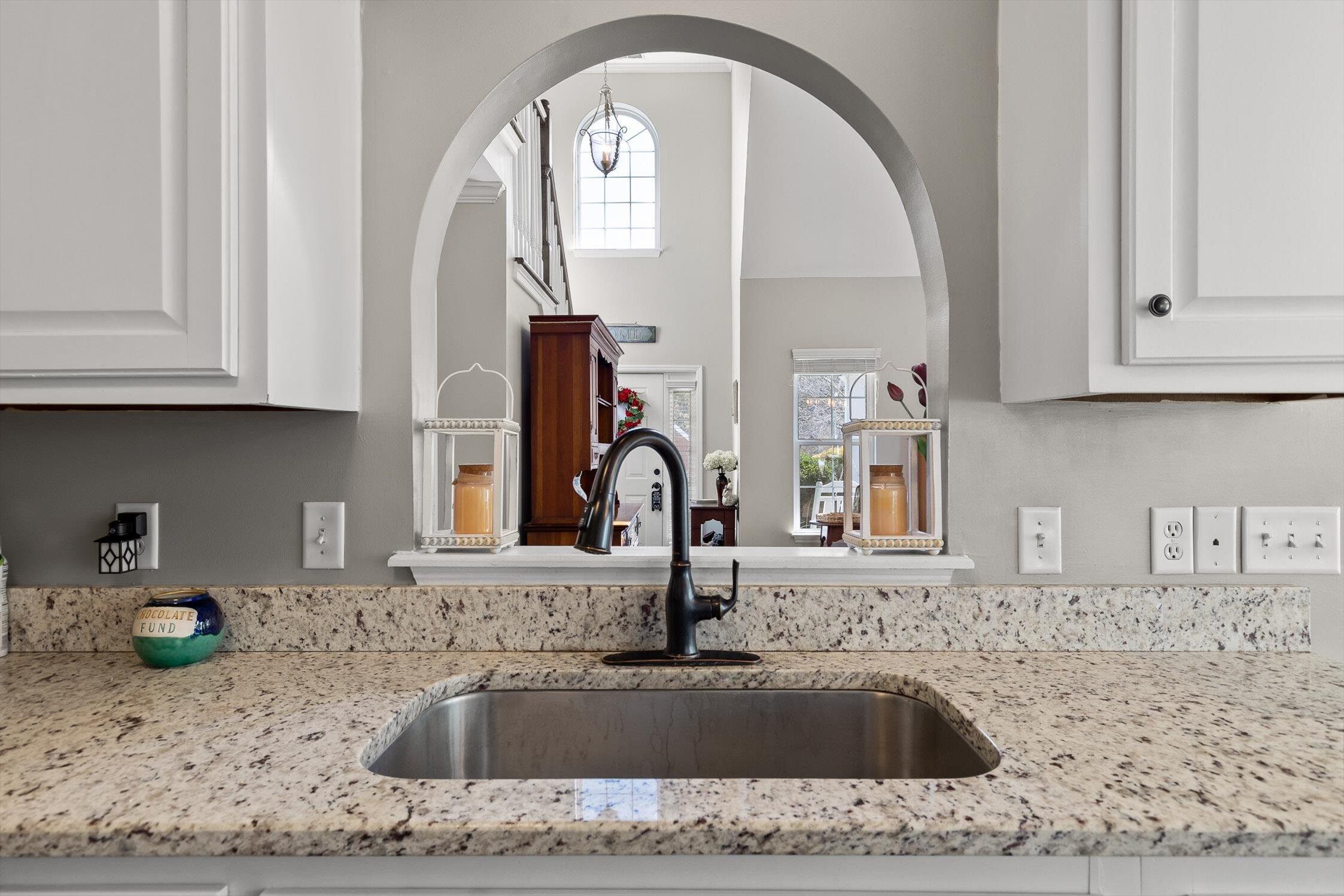 6815 Huntcliff Drive