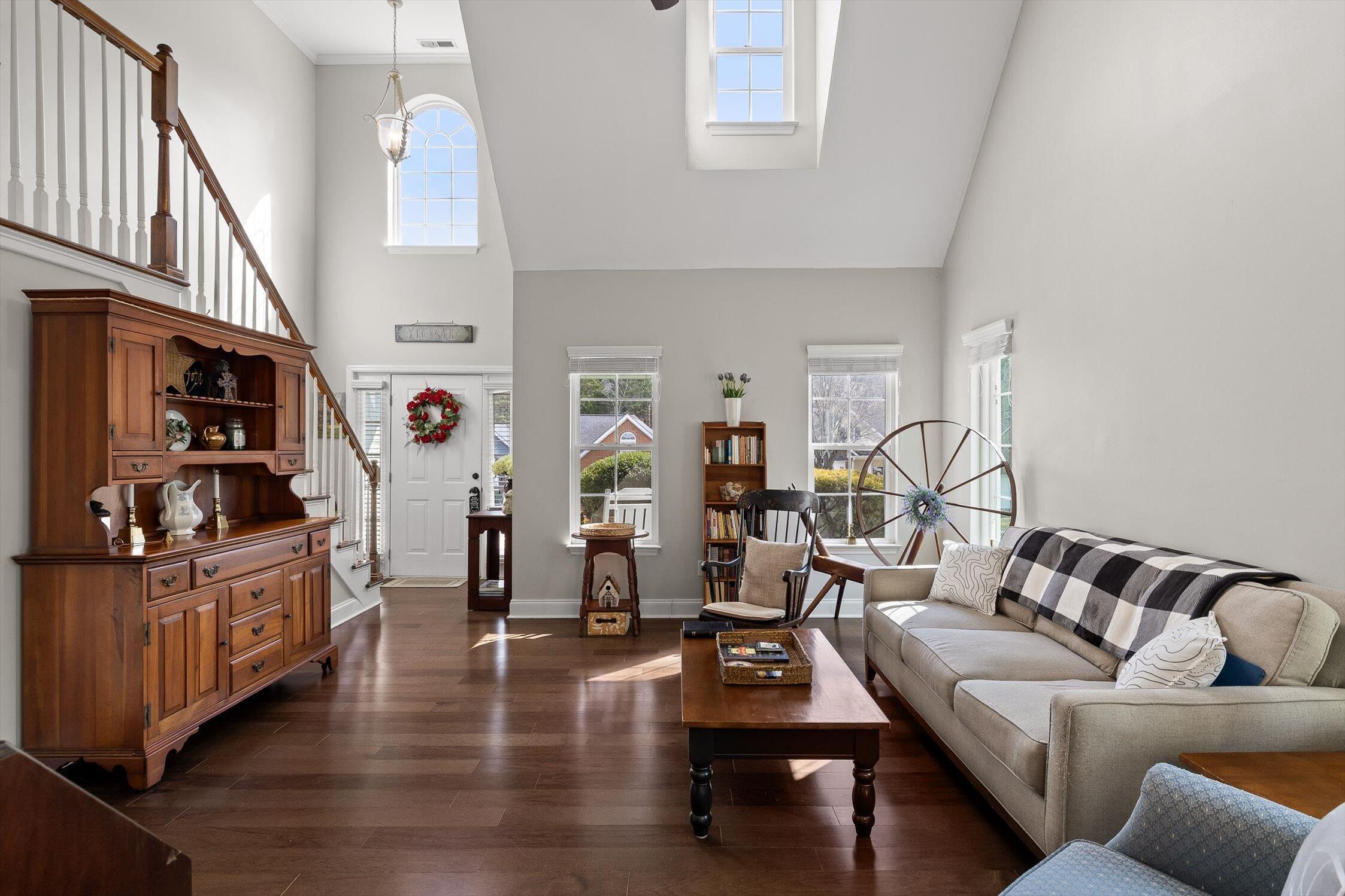 6815 Huntcliff Drive