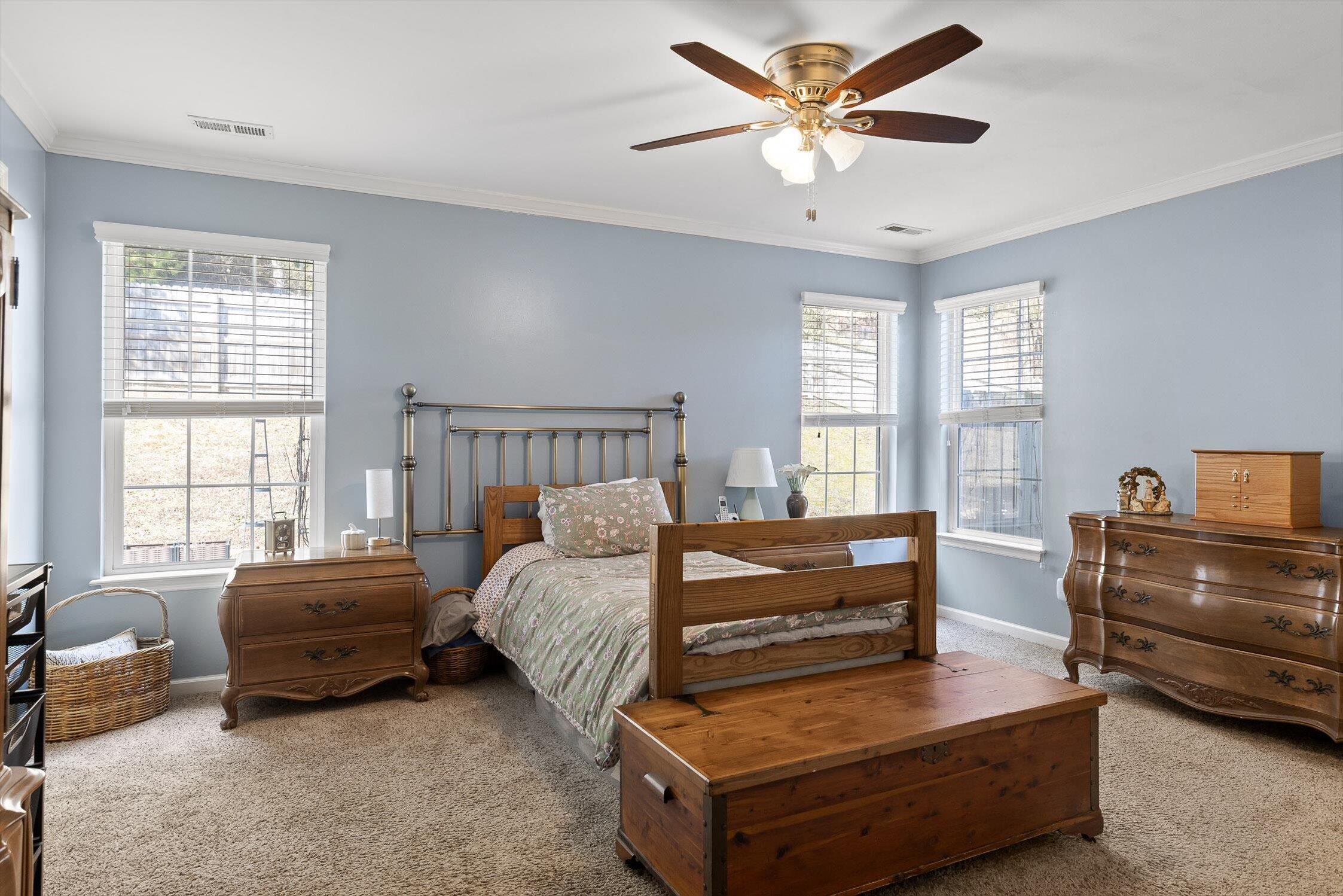 6815 Huntcliff Drive