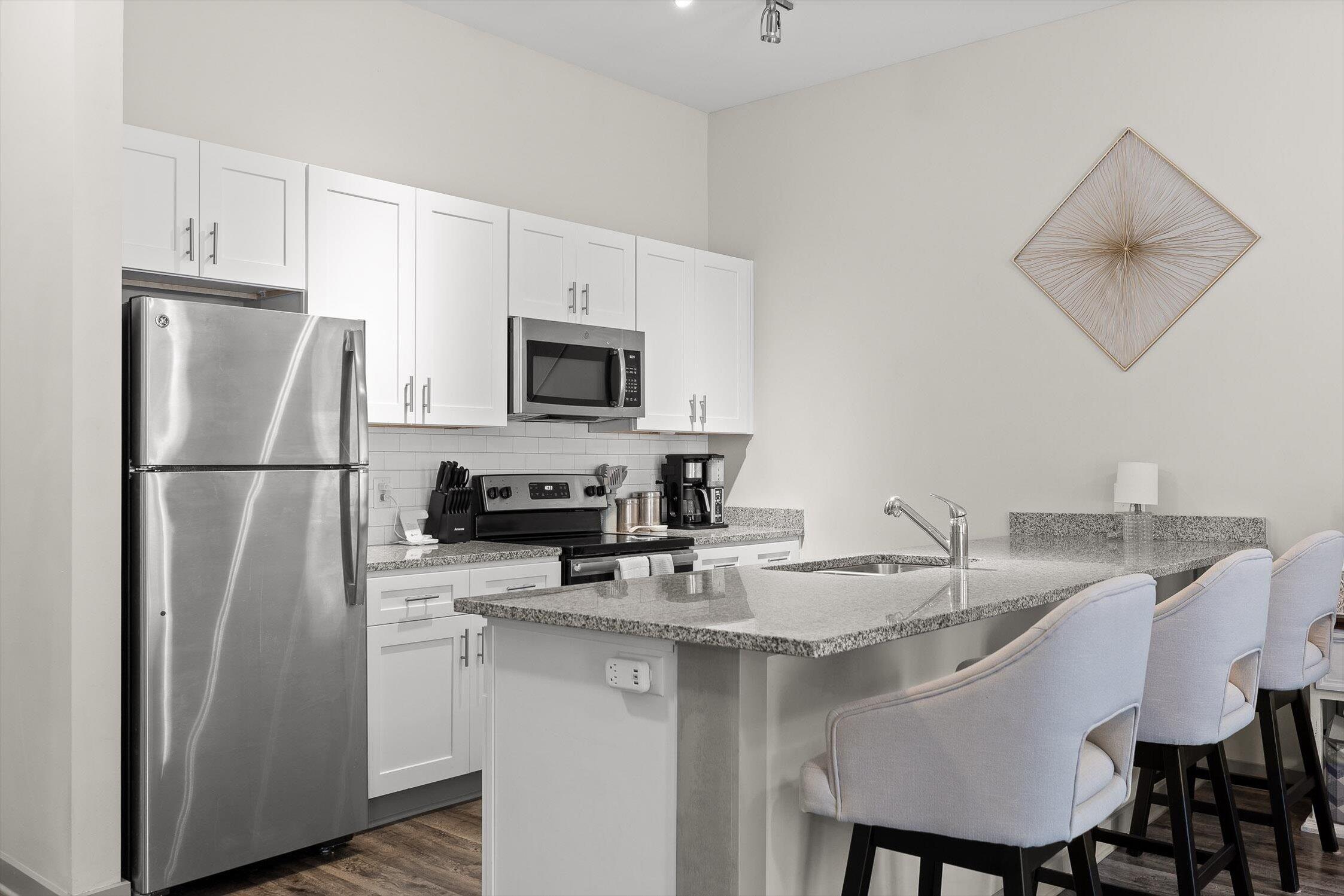 782 Riverfront Parkway, 107