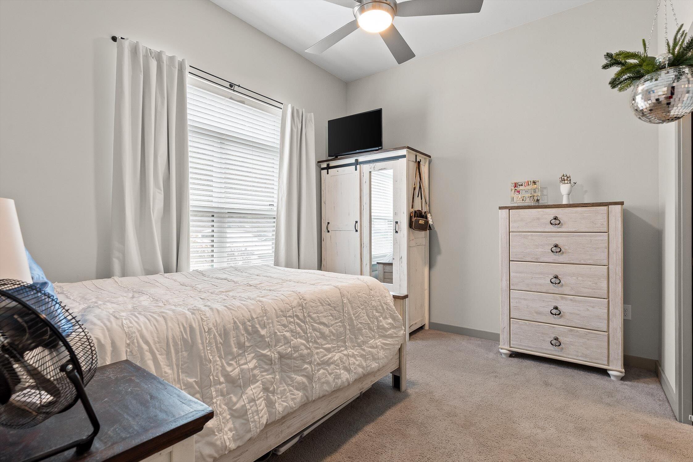 782 Riverfront Parkway, 107