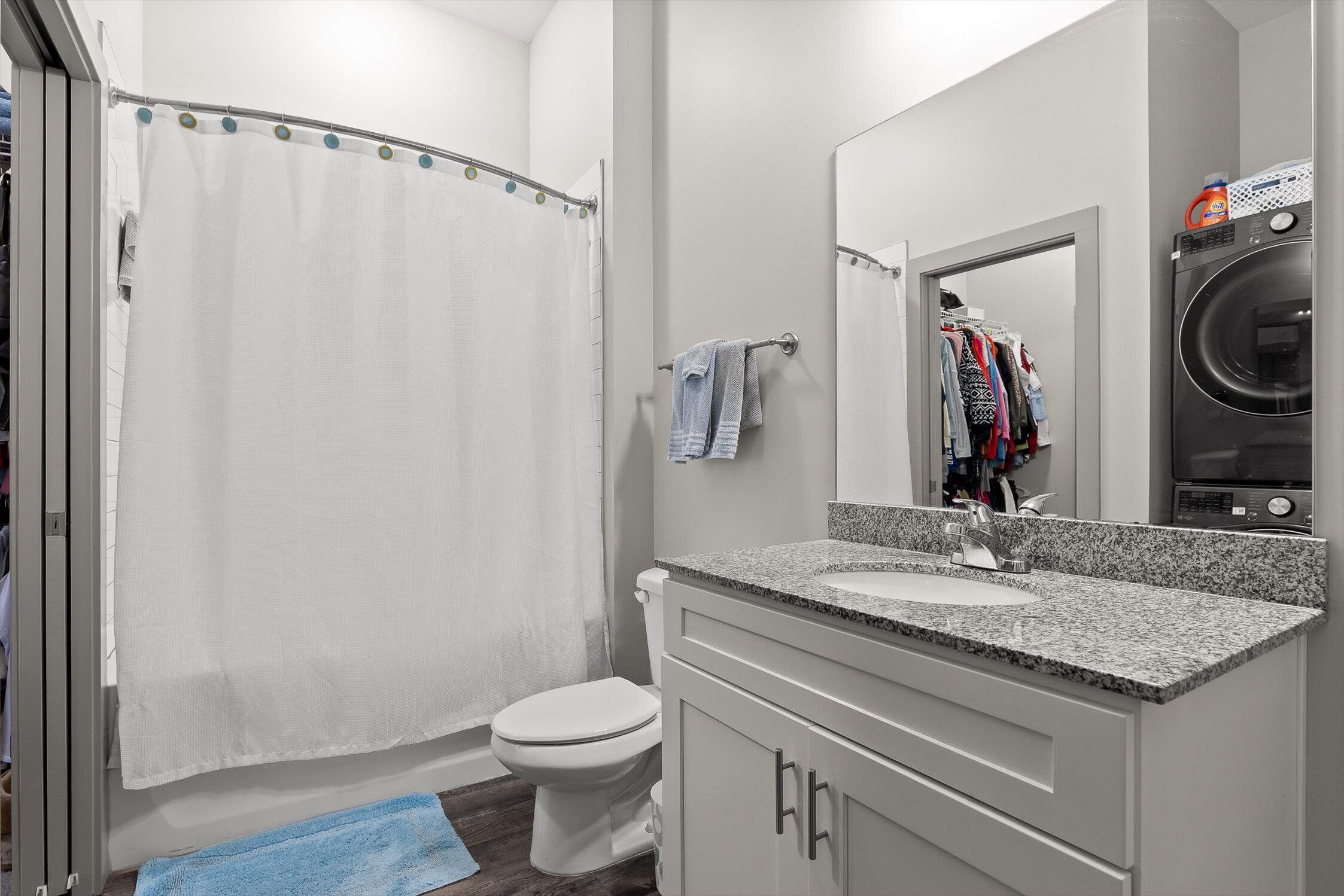 782 Riverfront Parkway, 107