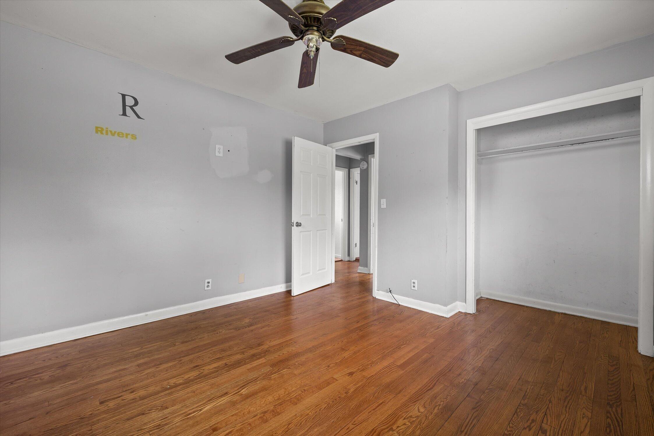1308 W Sherry Drive