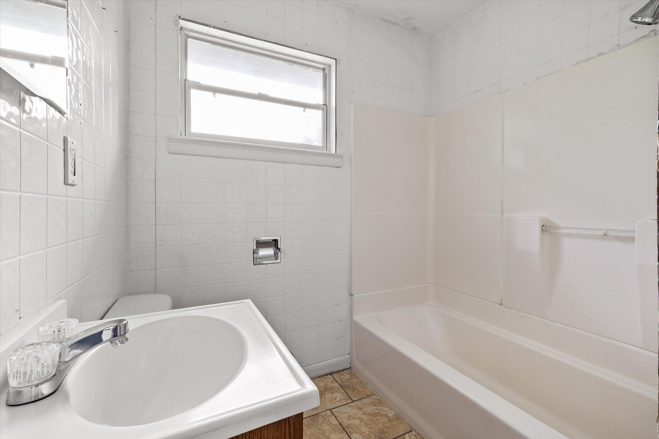 1308 W Sherry Drive