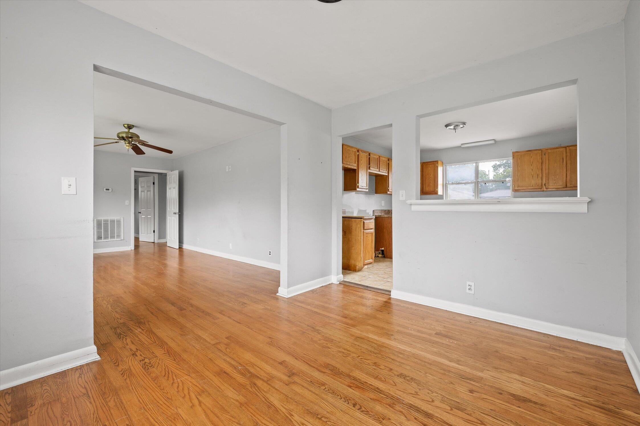 1308 W Sherry Drive