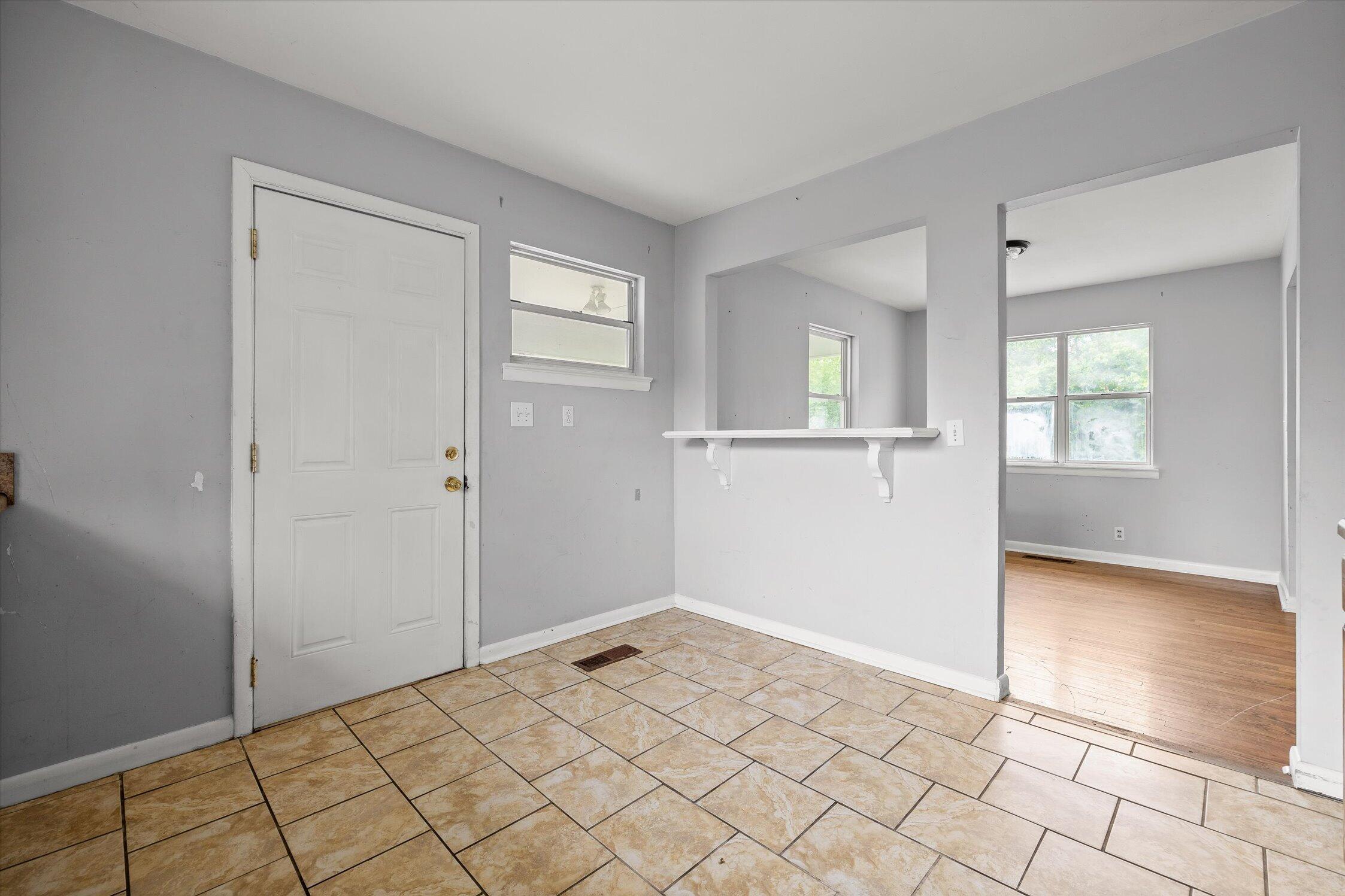 1308 W Sherry Drive