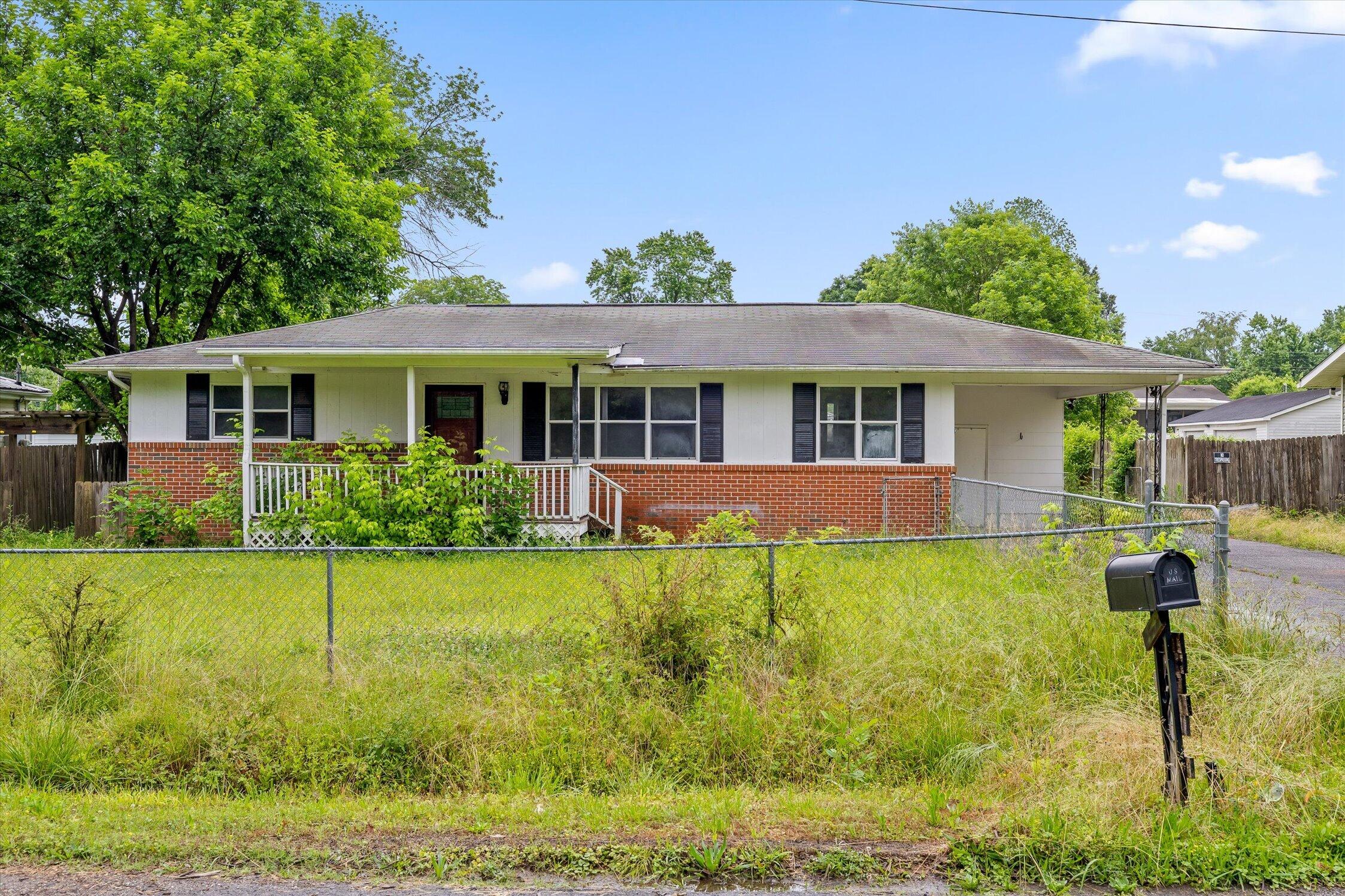 1308 W Sherry Drive