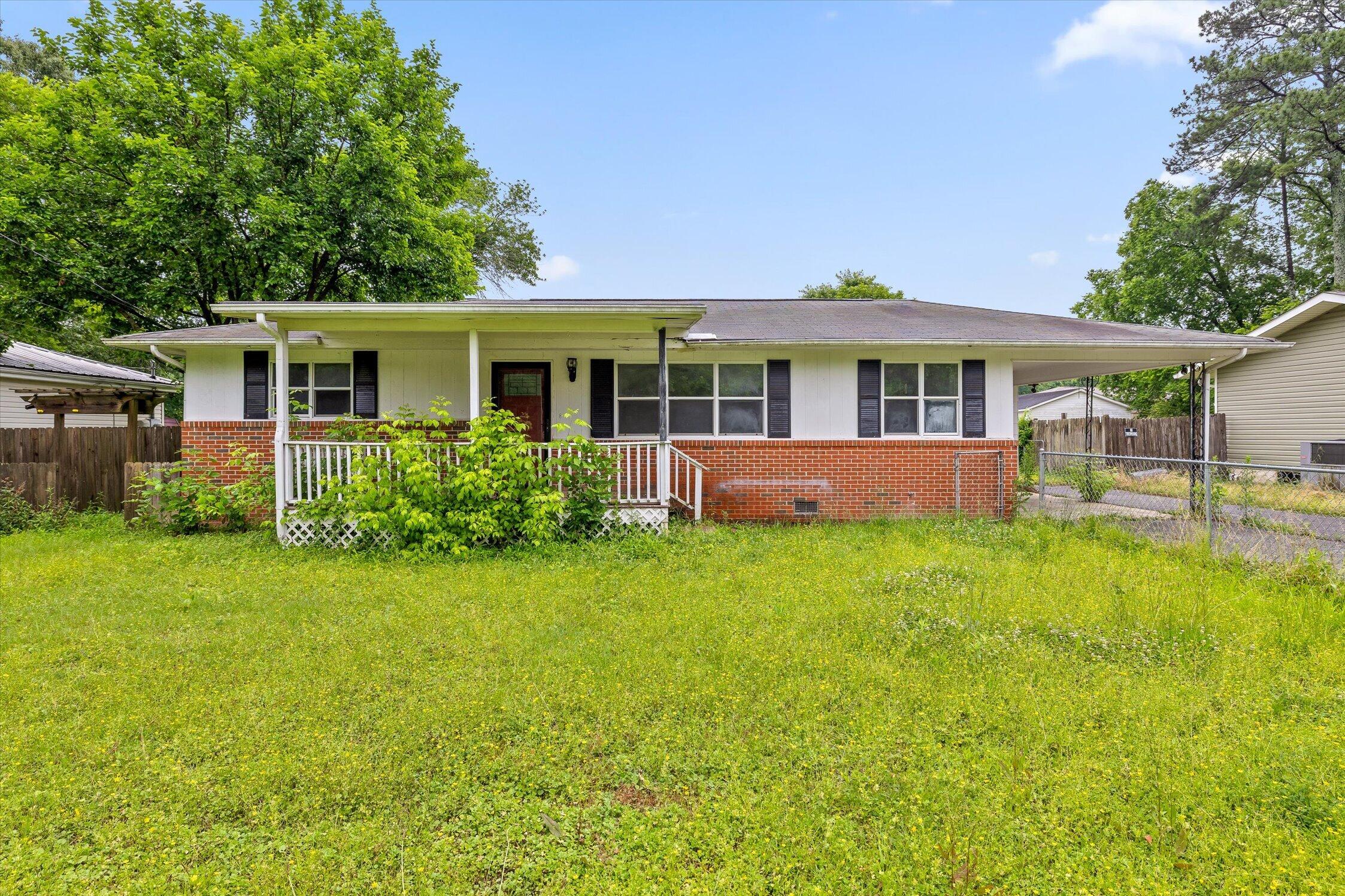 1308 W Sherry Drive