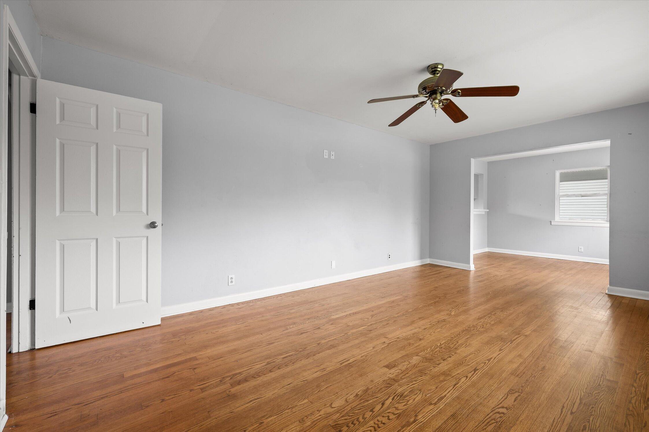 1308 W Sherry Drive