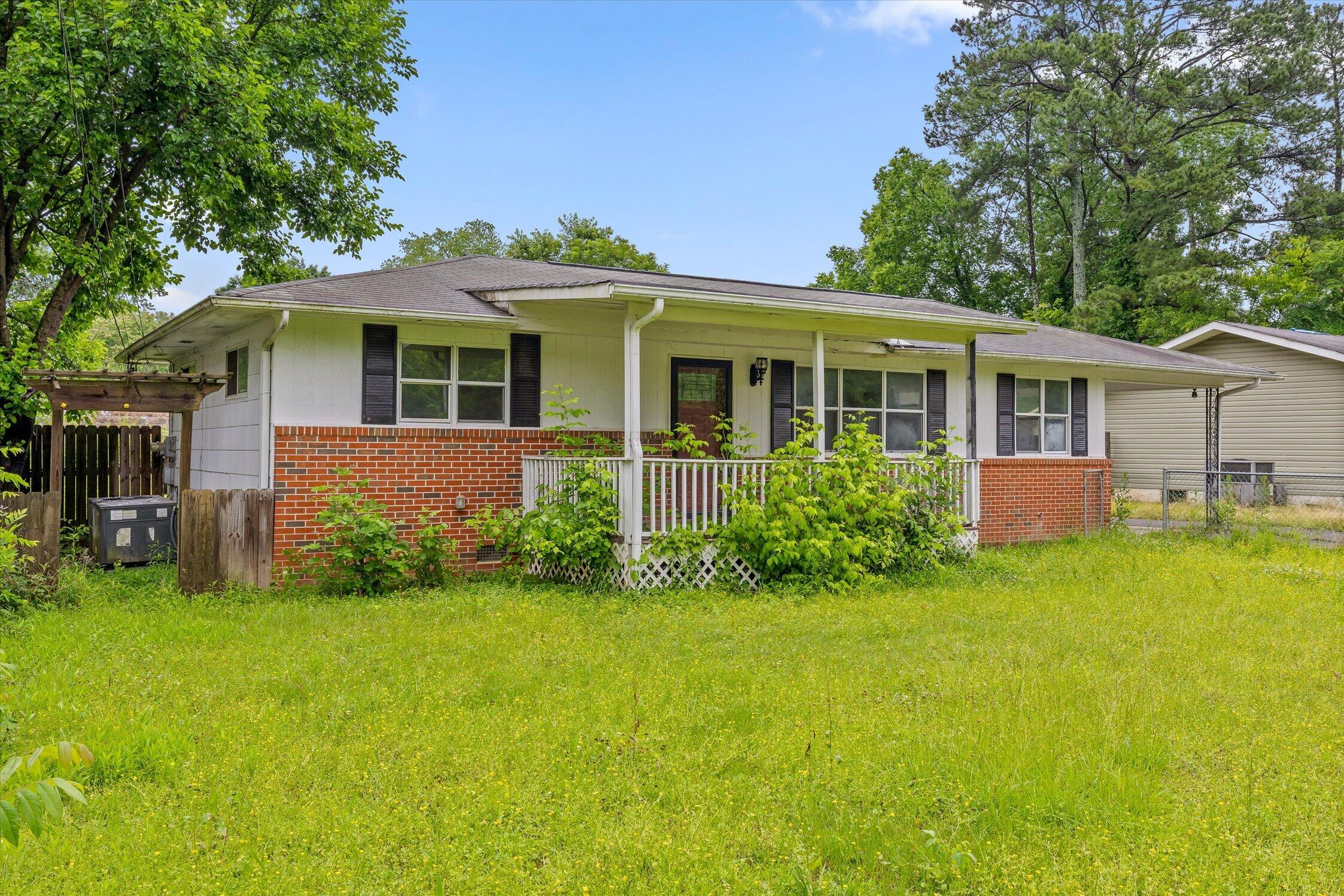1308 W Sherry Drive