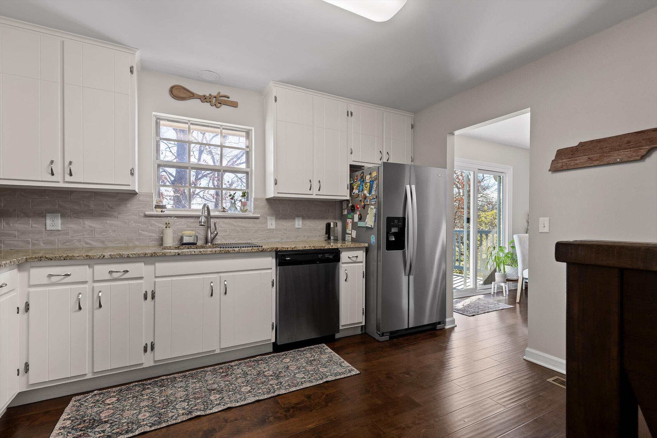 8437 Cross Timbers Circle