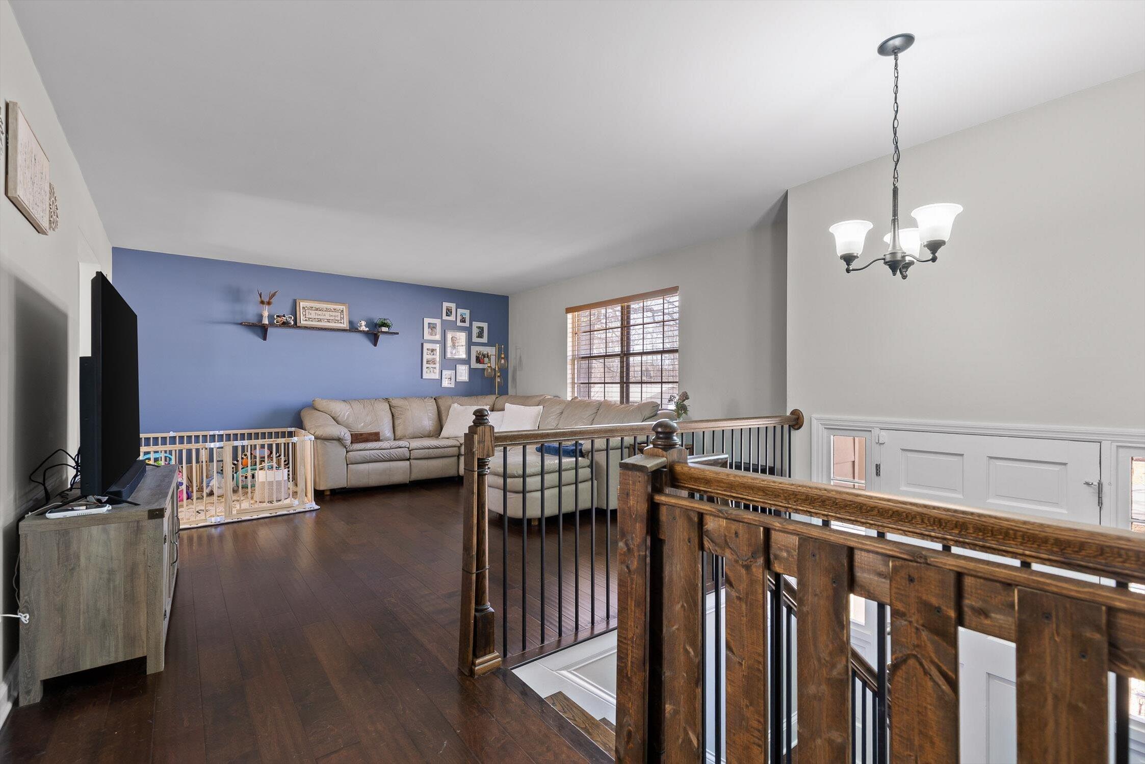 8437 Cross Timbers Circle