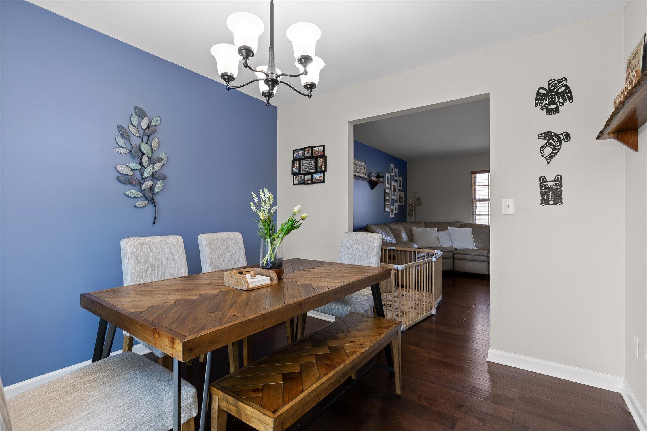 8437 Cross Timbers Circle