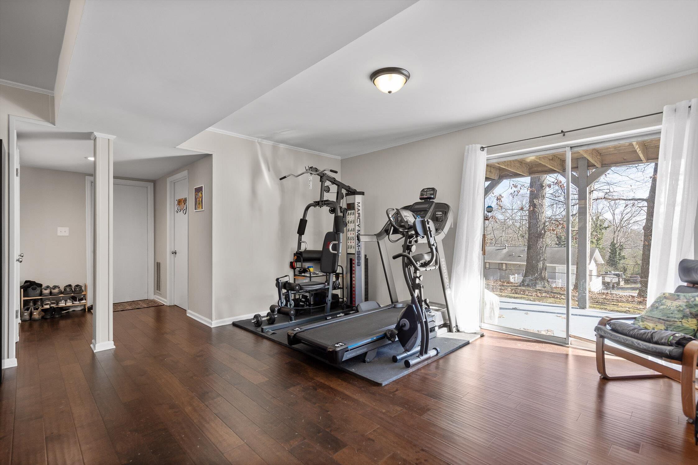 8437 Cross Timbers Circle