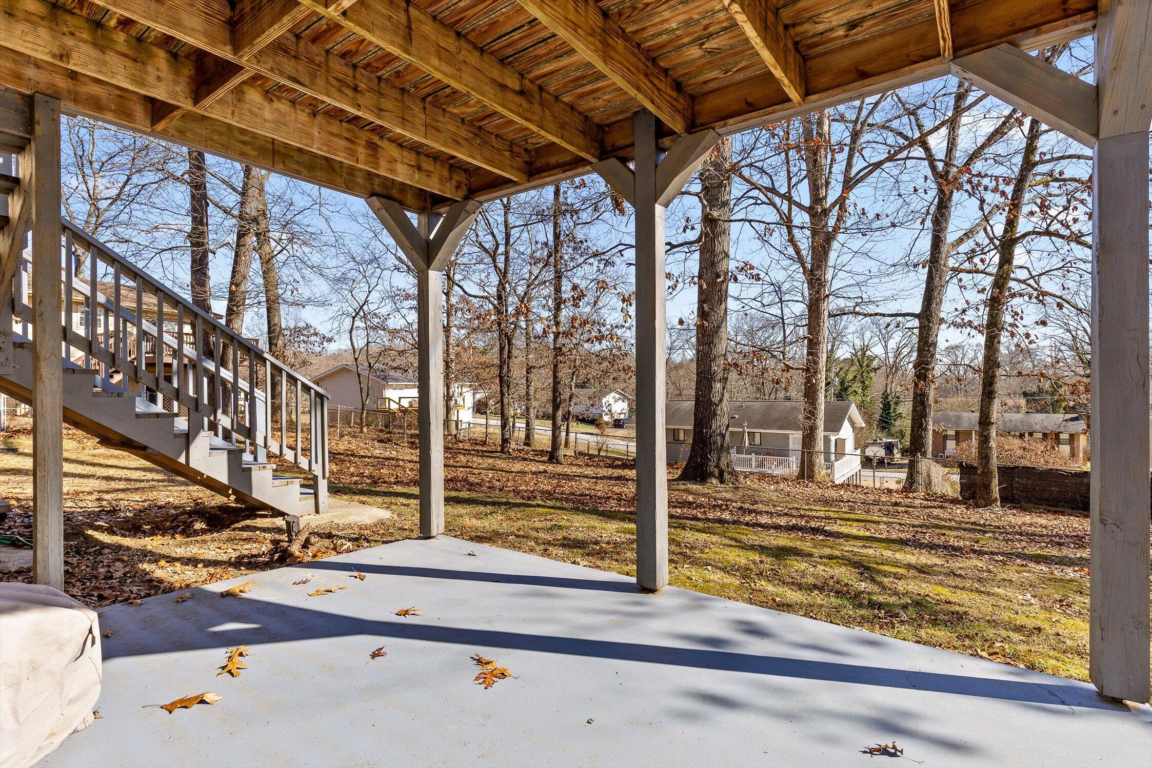 8437 Cross Timbers Circle