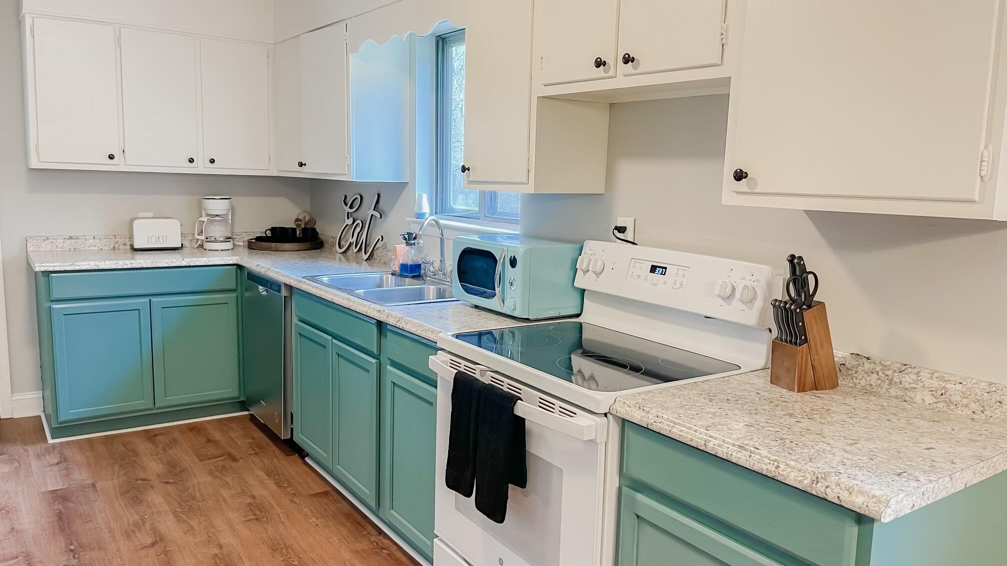 8429 Daisy Dallas Road