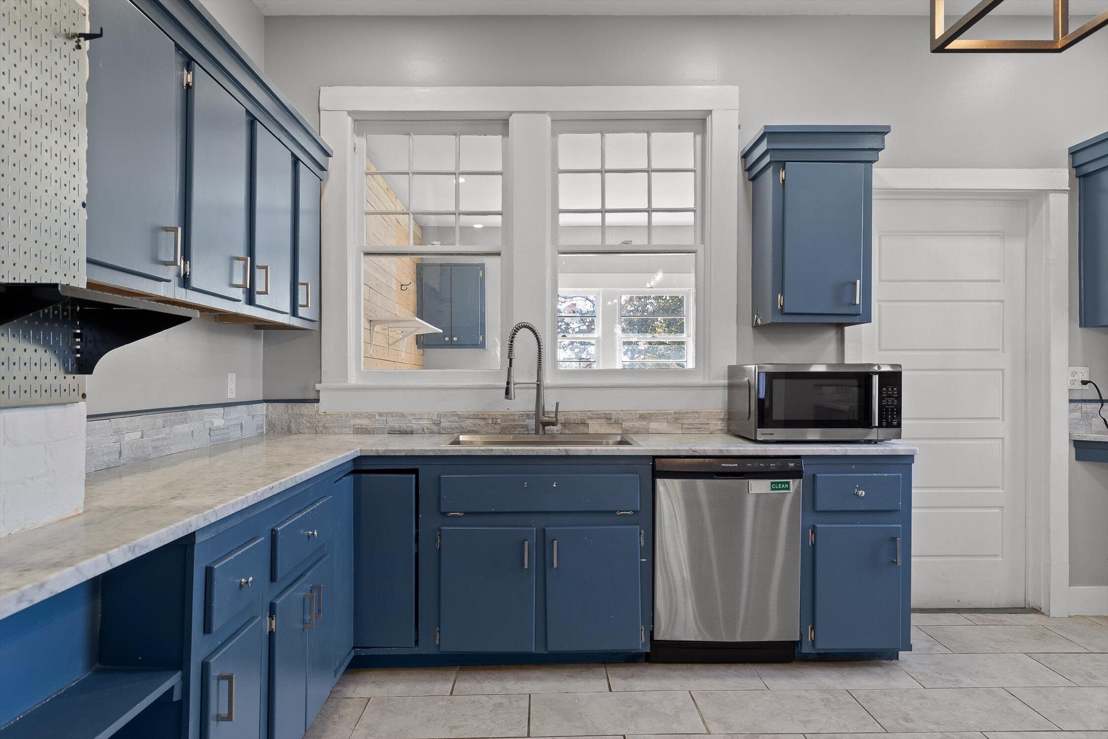 207 Culberson Avenue, LaFayette