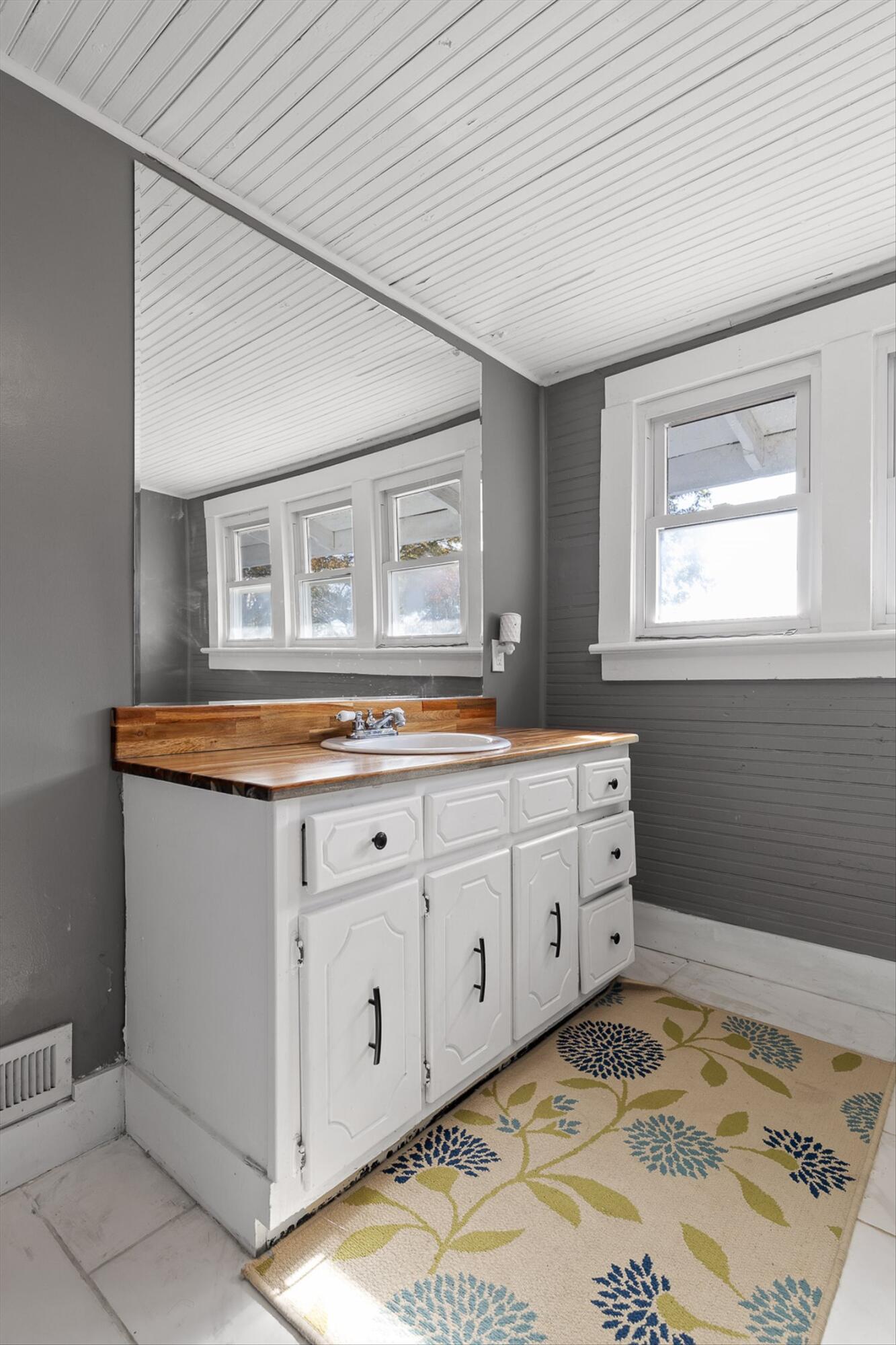 207 Culberson Avenue, LaFayette