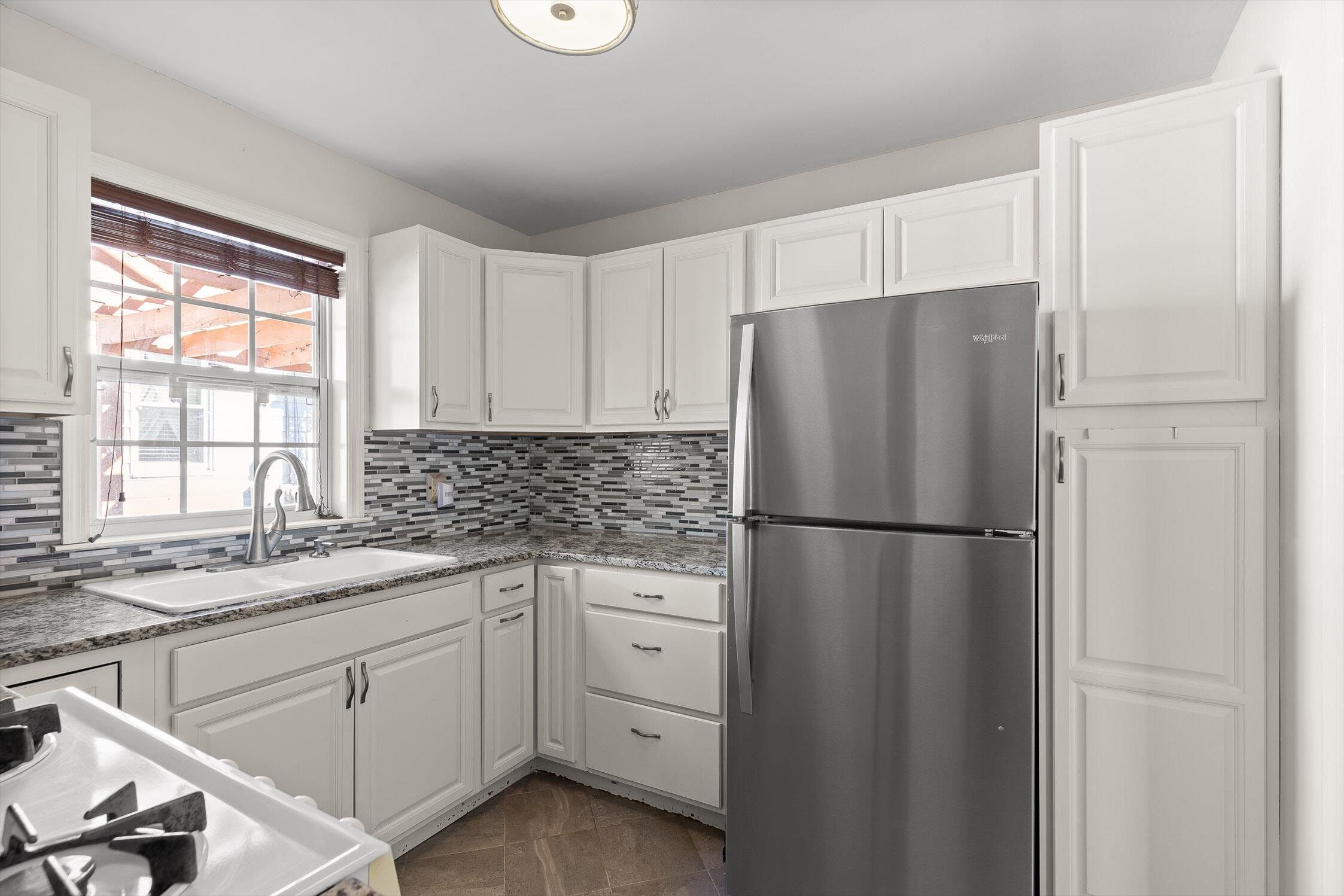 109 S Saint Marks Avenue