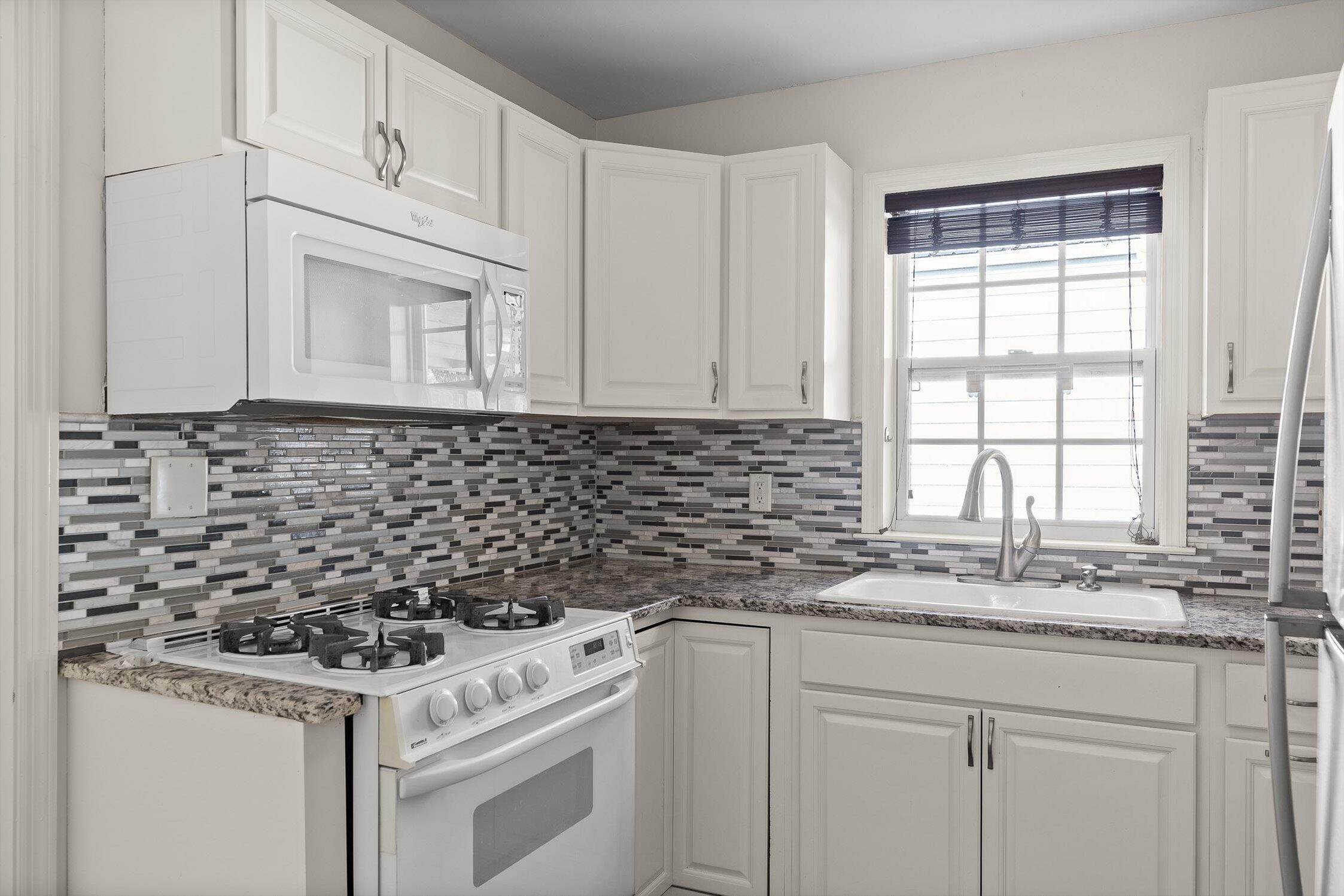 109 S Saint Marks Avenue