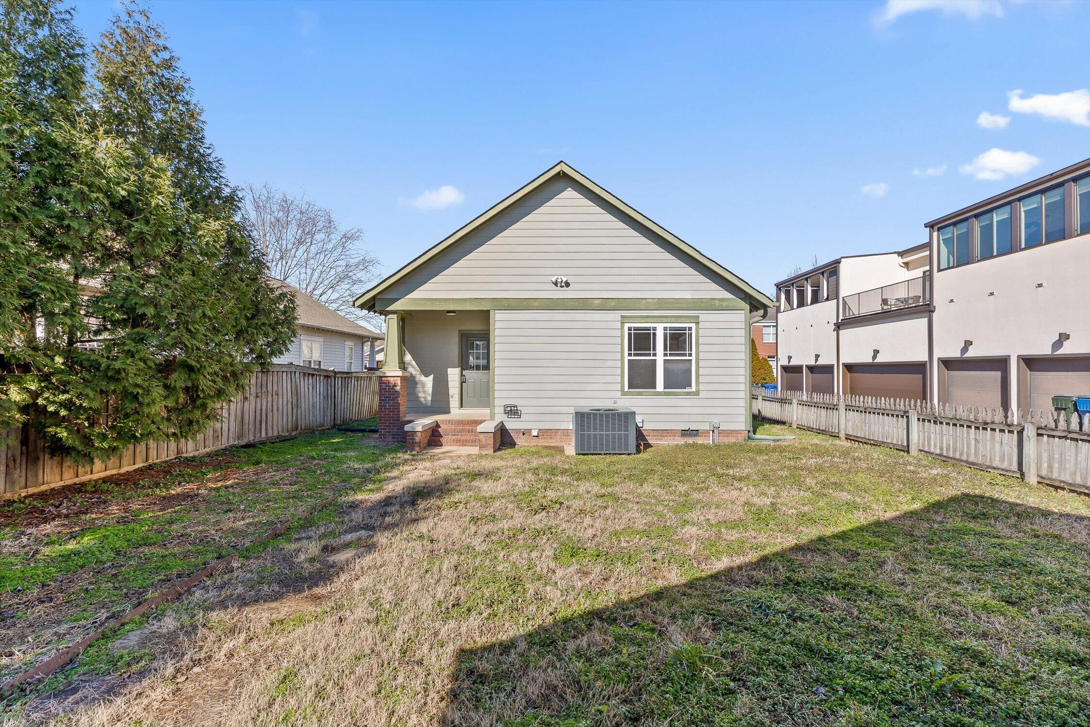 1704 Williams Street