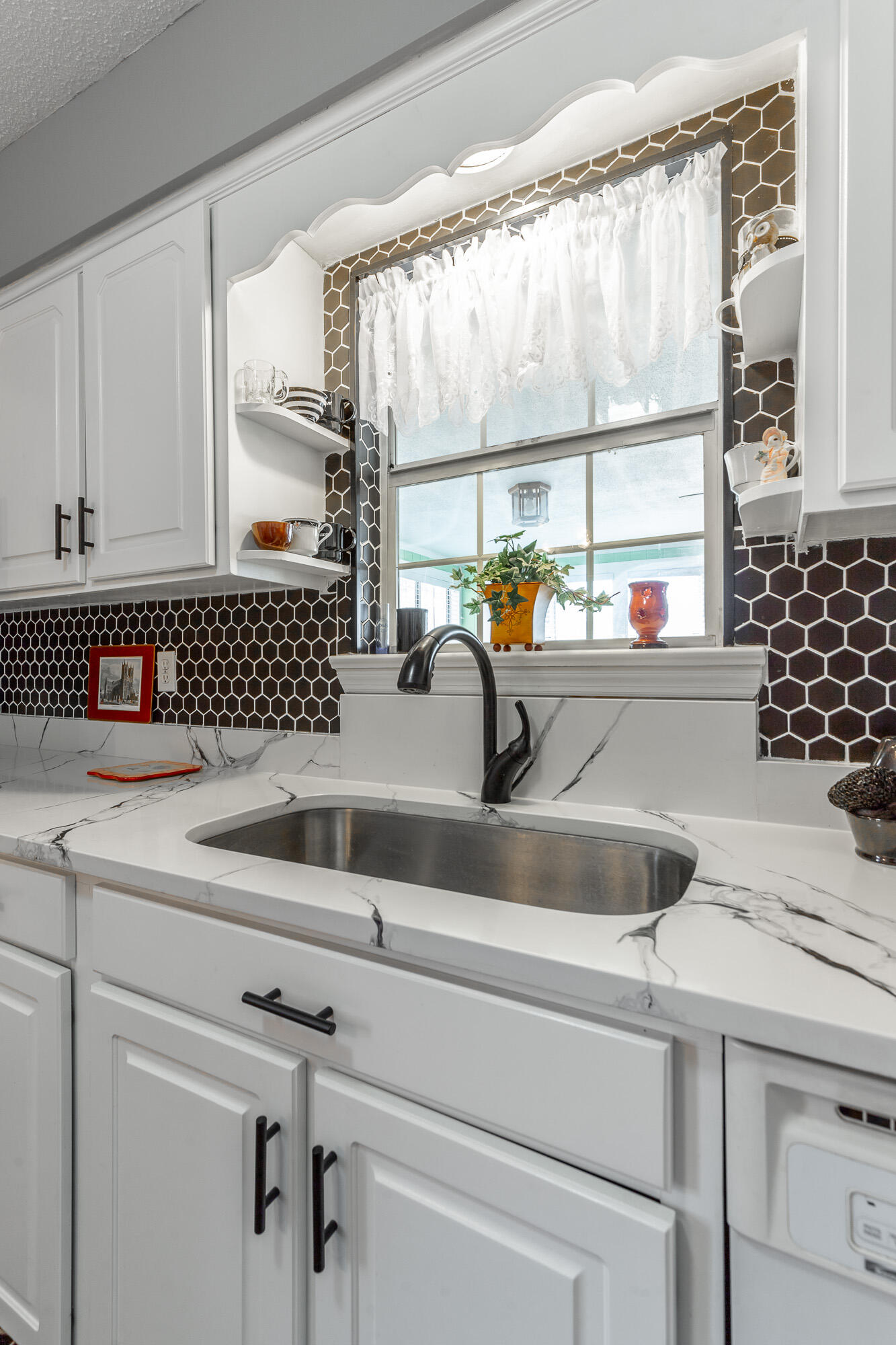 180 Dailey Hill Terrace