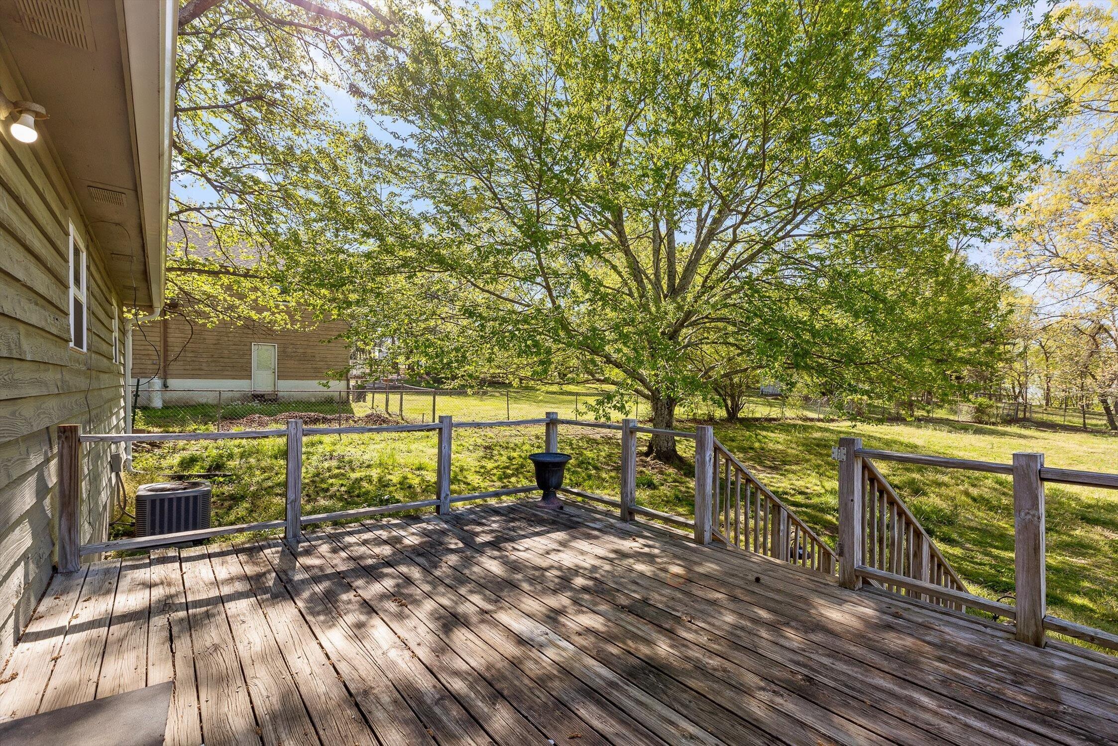 70 Pinoak Road