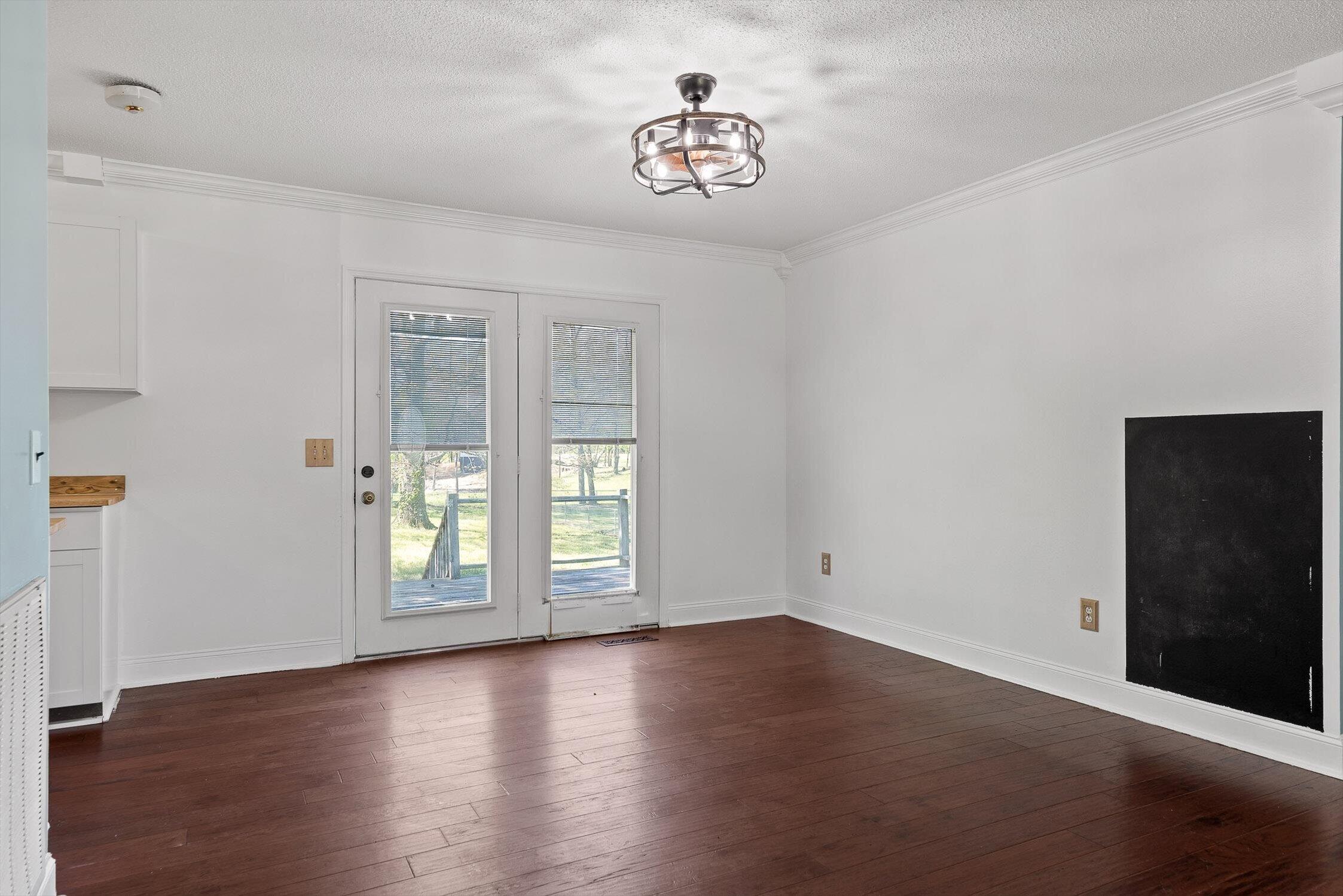70 Pinoak Road