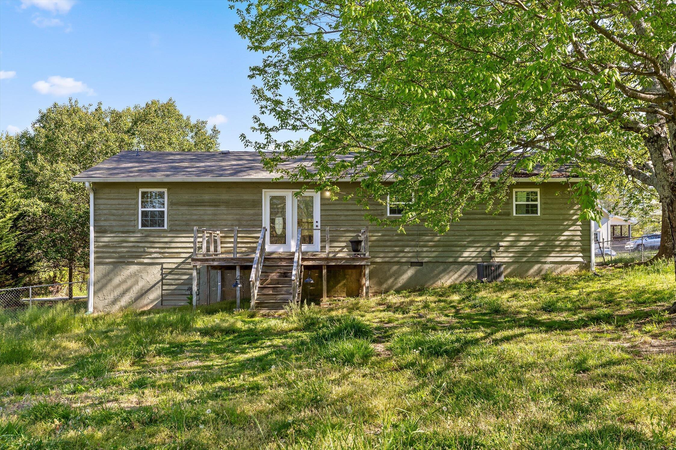 70 Pinoak Road