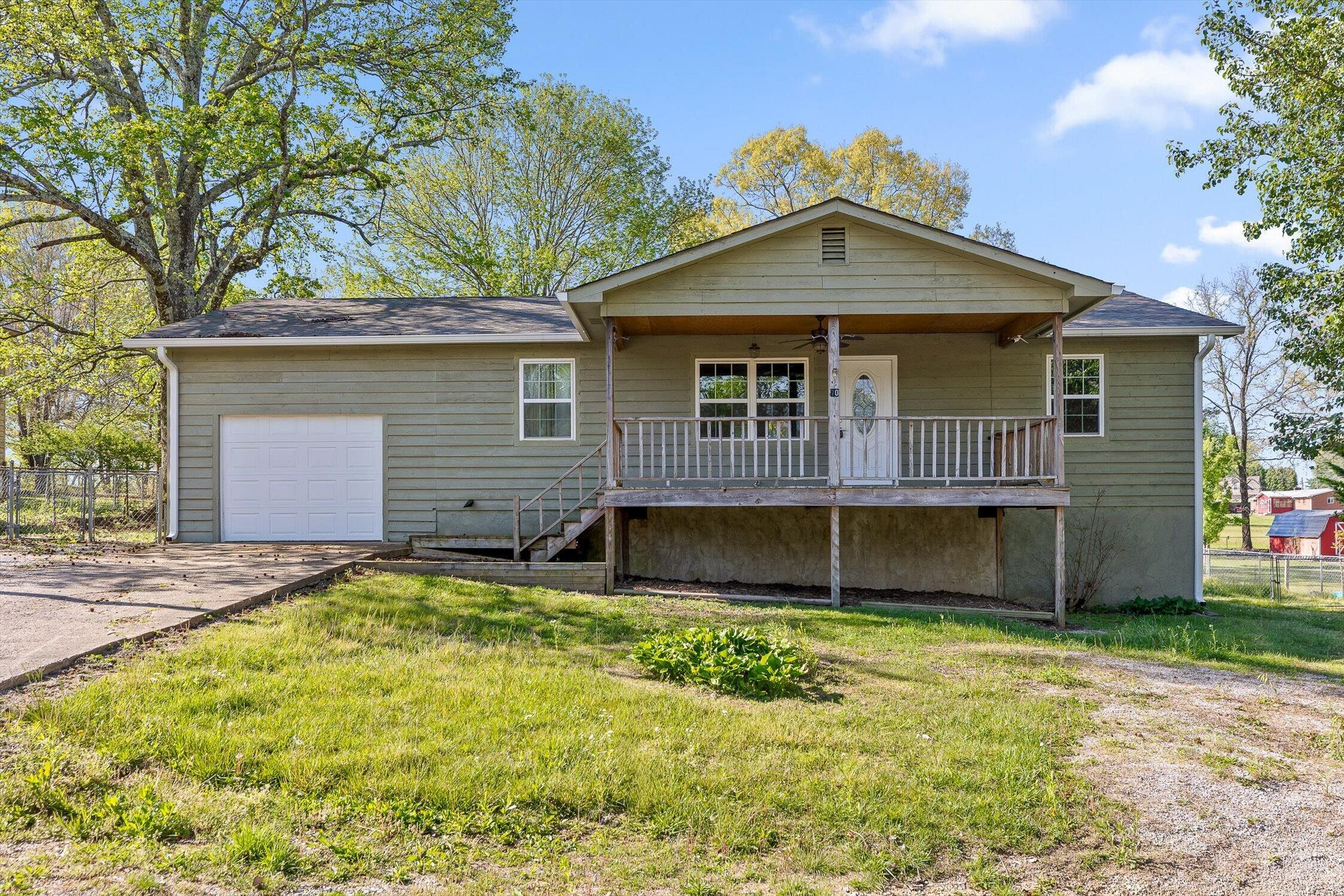 70 Pinoak Road