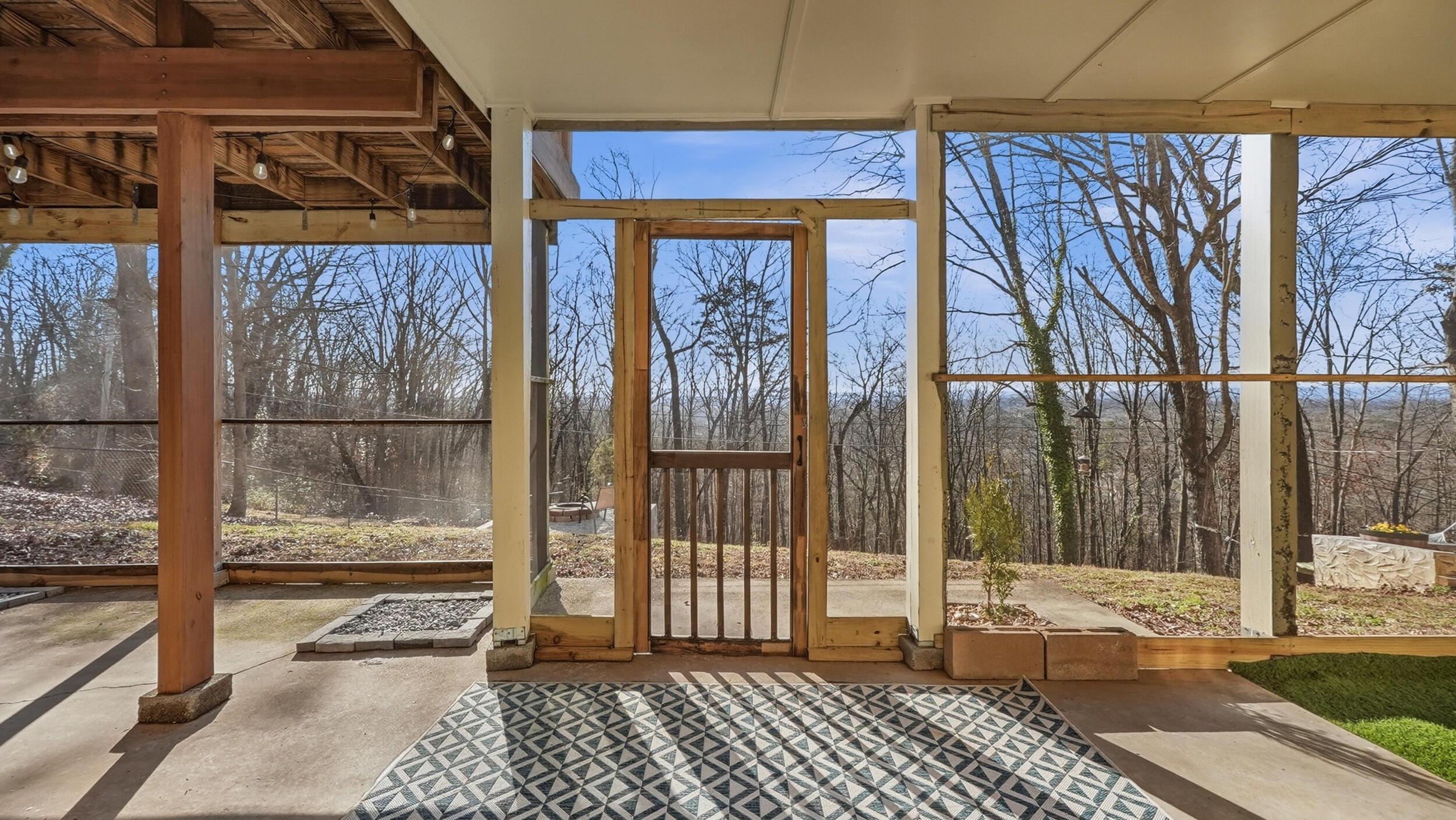 1039 Shady Fork Road