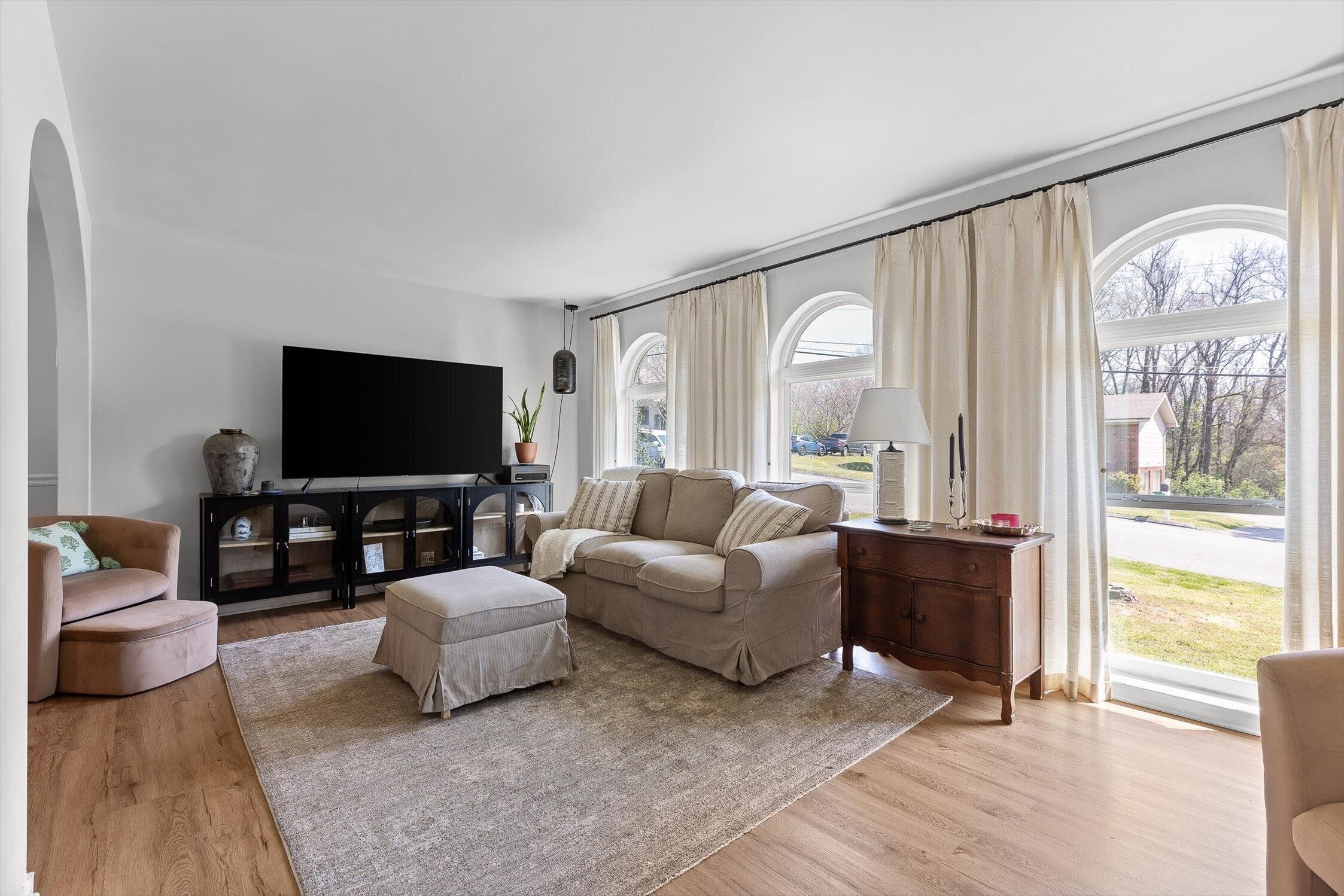 109 Rolling Ridge Drive