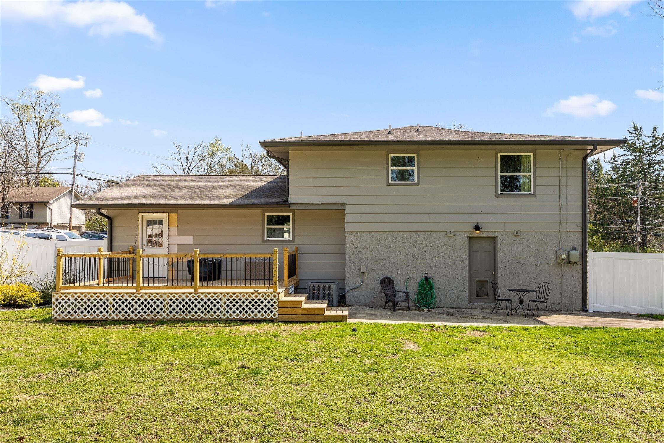 109 Rolling Ridge Drive