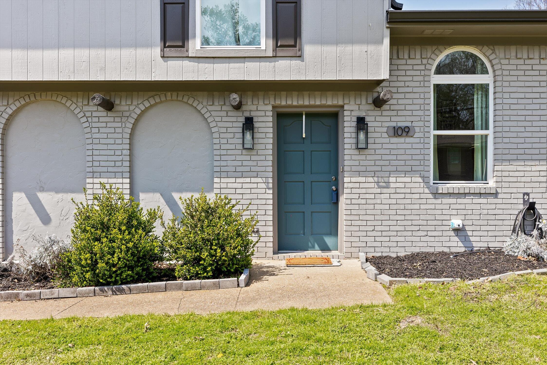 109 Rolling Ridge Drive