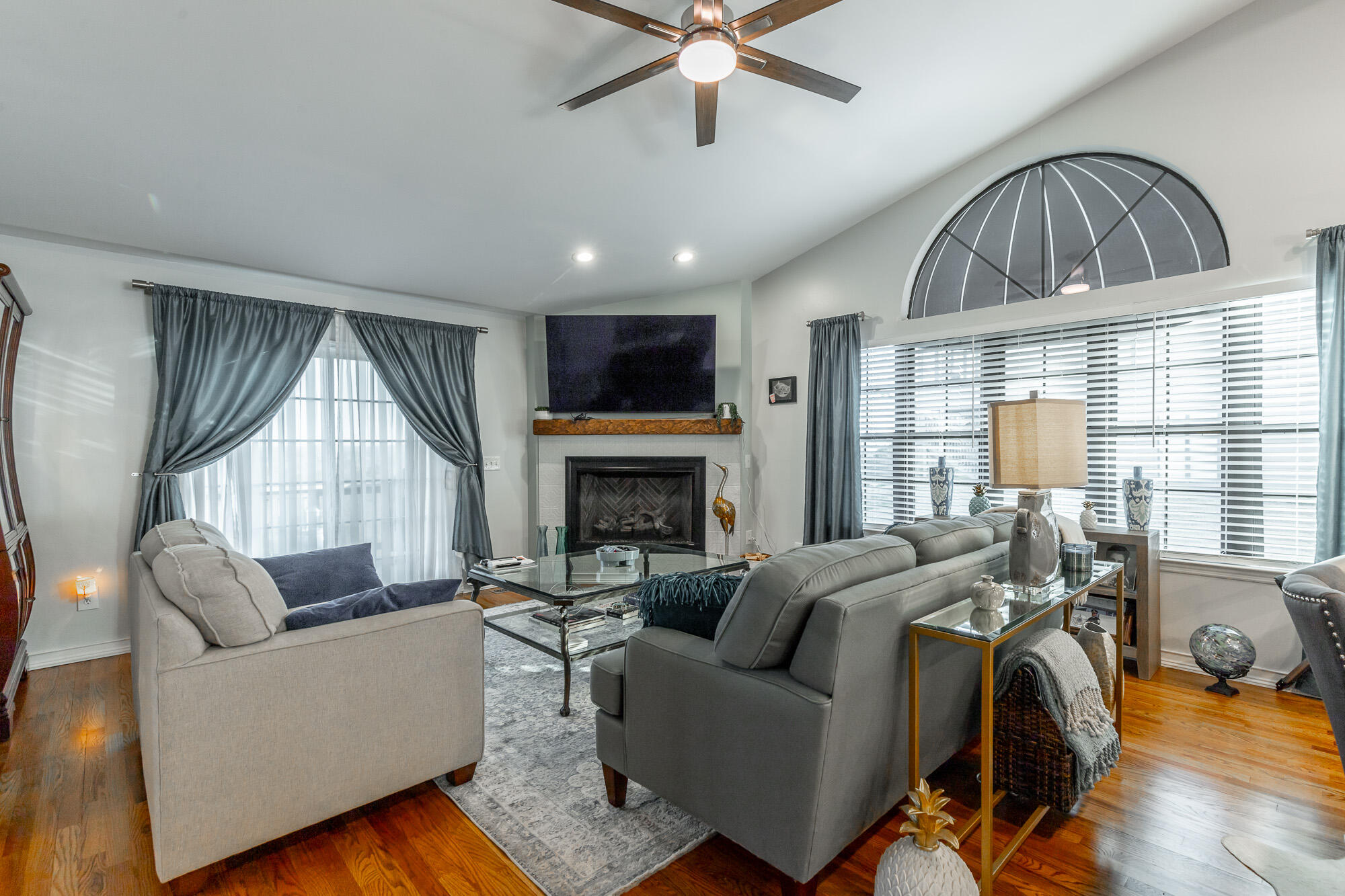 5920 Rainbow Springs Drive